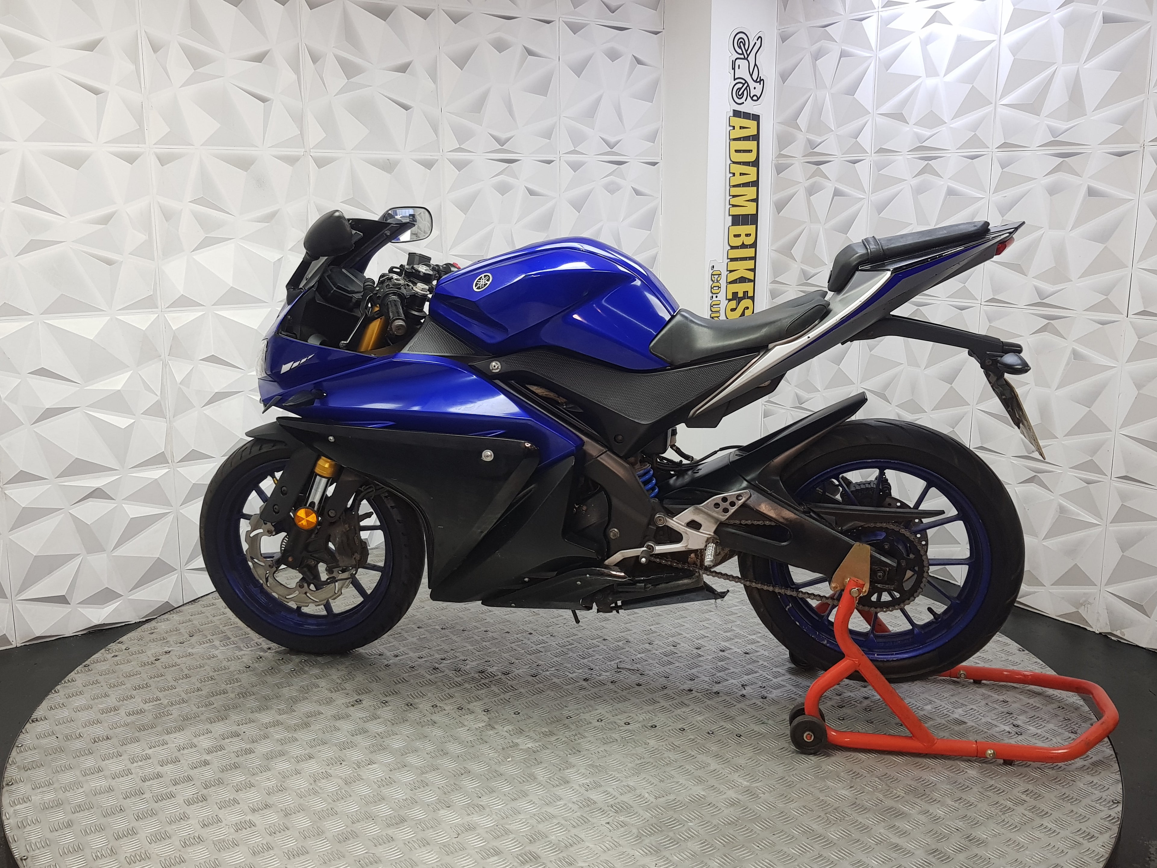 2018 AMAHA YZF R125 ABS