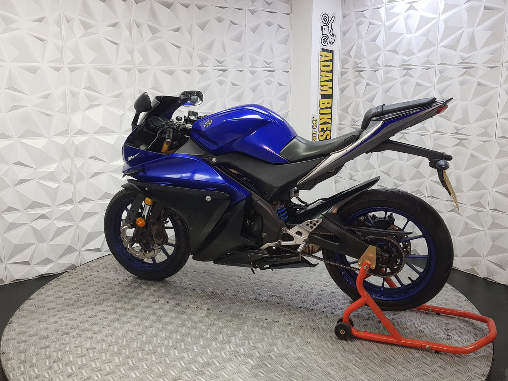 2018 AMAHA YZF R125 ABS