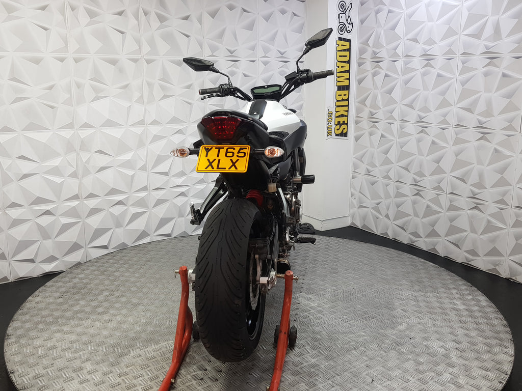 2015 YAMAHA MT07