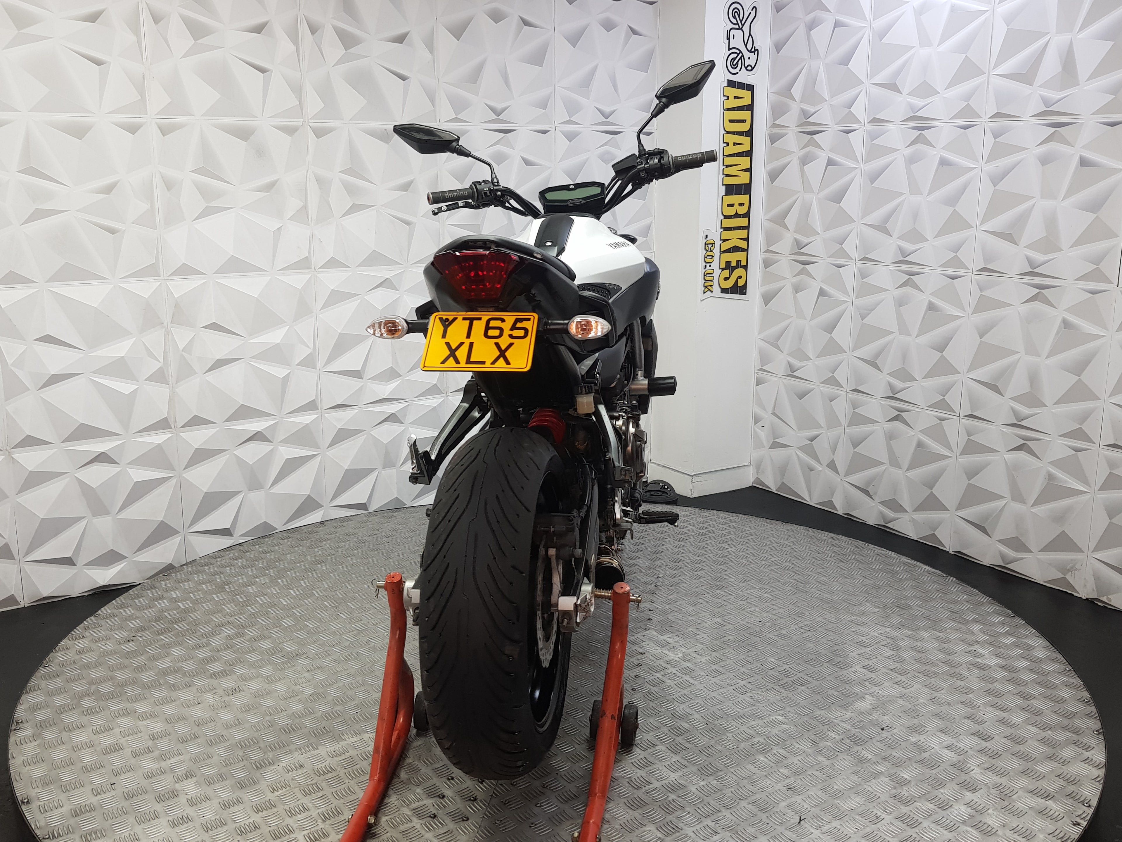 2015 YAMAHA MT07
