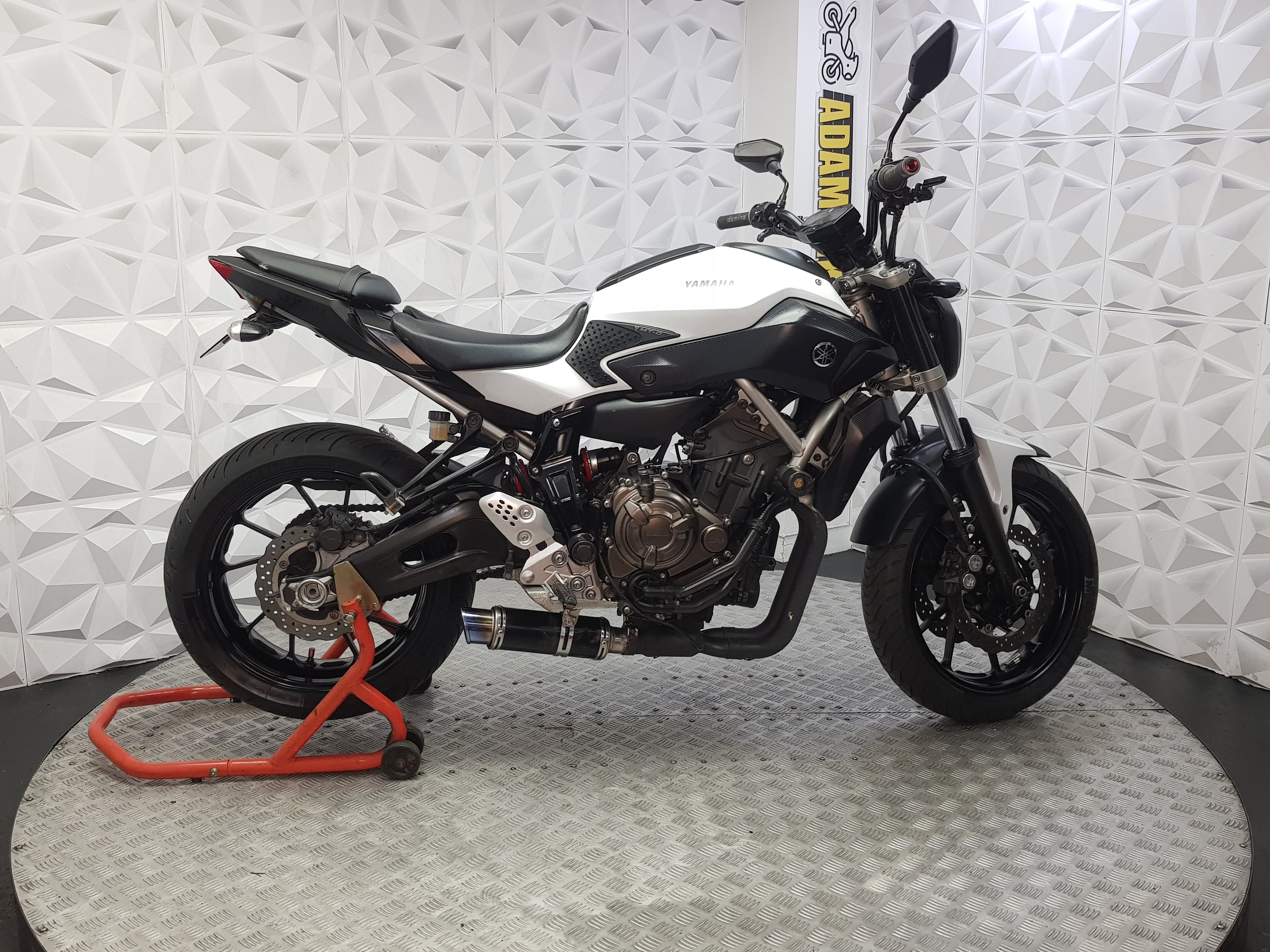 2015 YAMAHA MT07