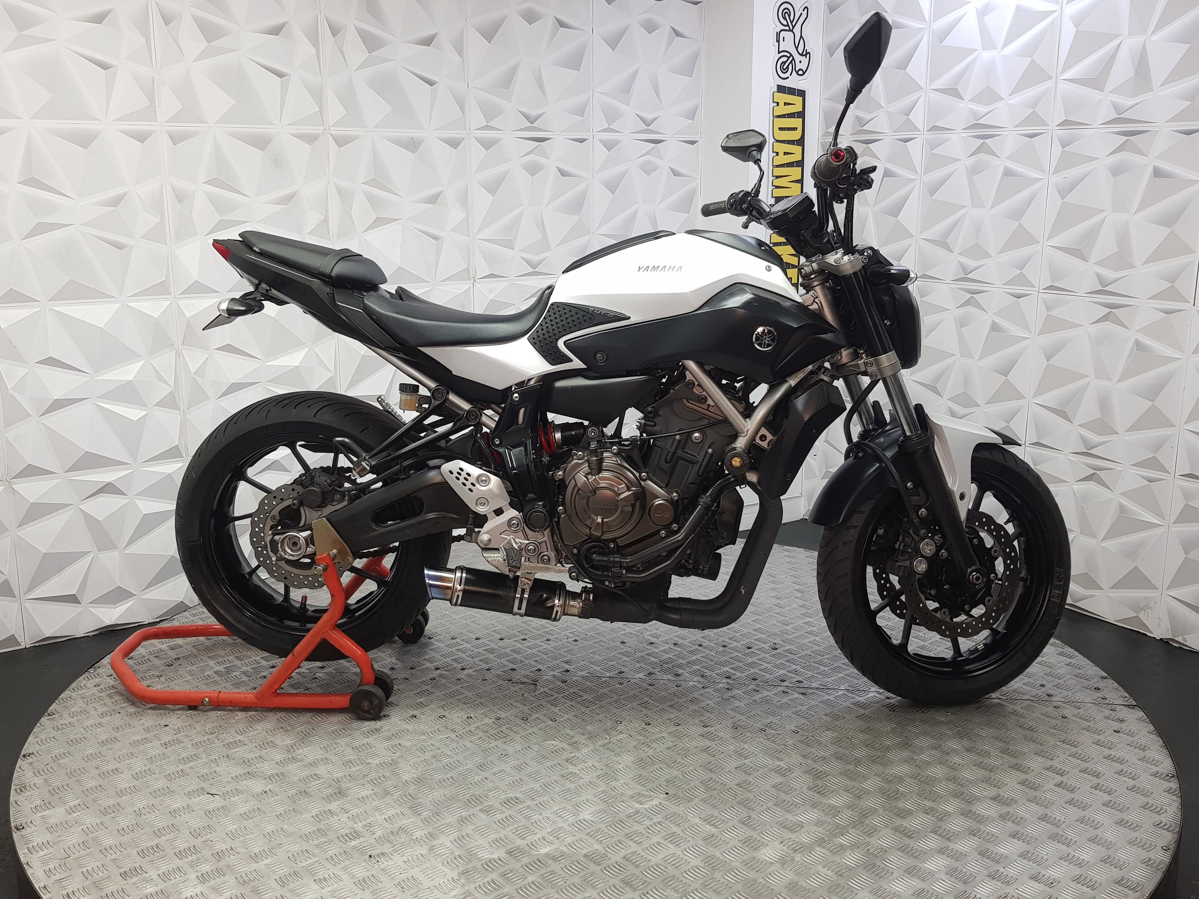 2015 YAMAHA MT07