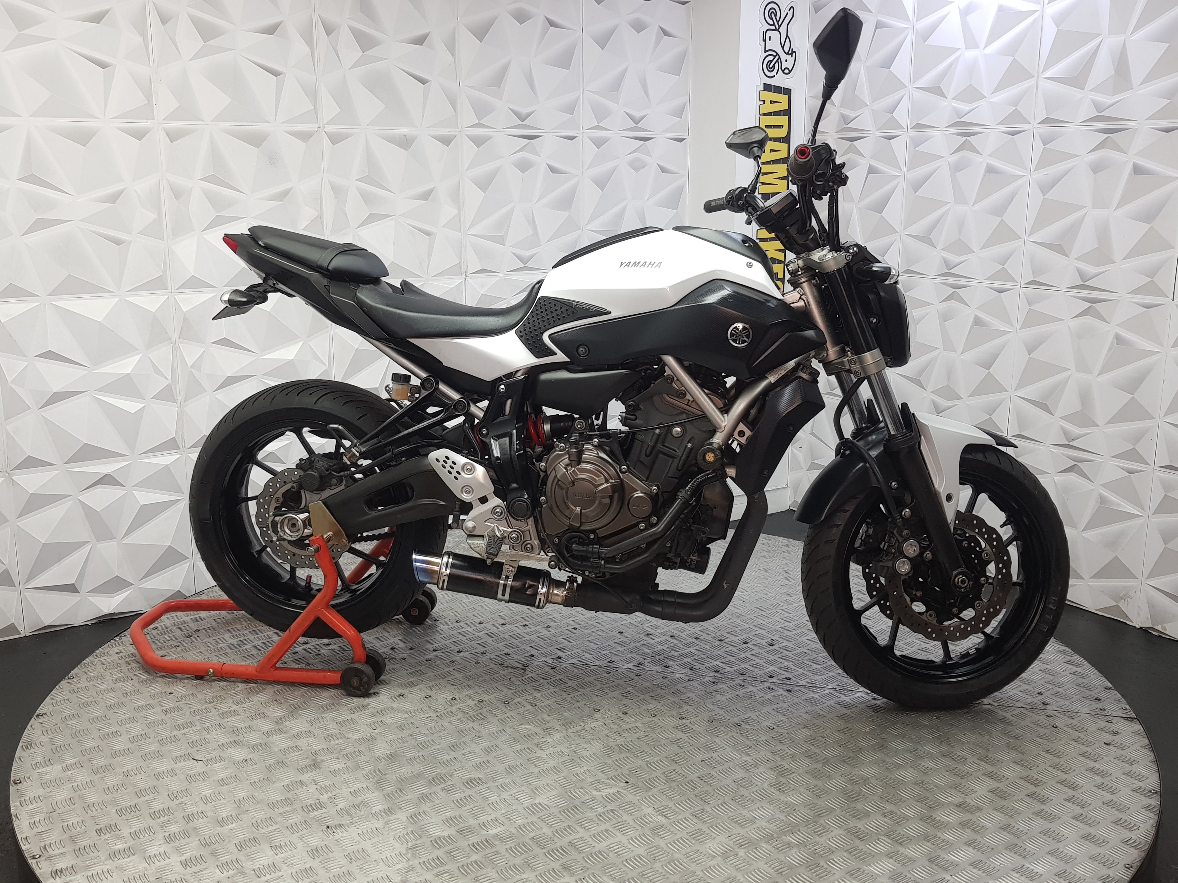 2015 YAMAHA MT07