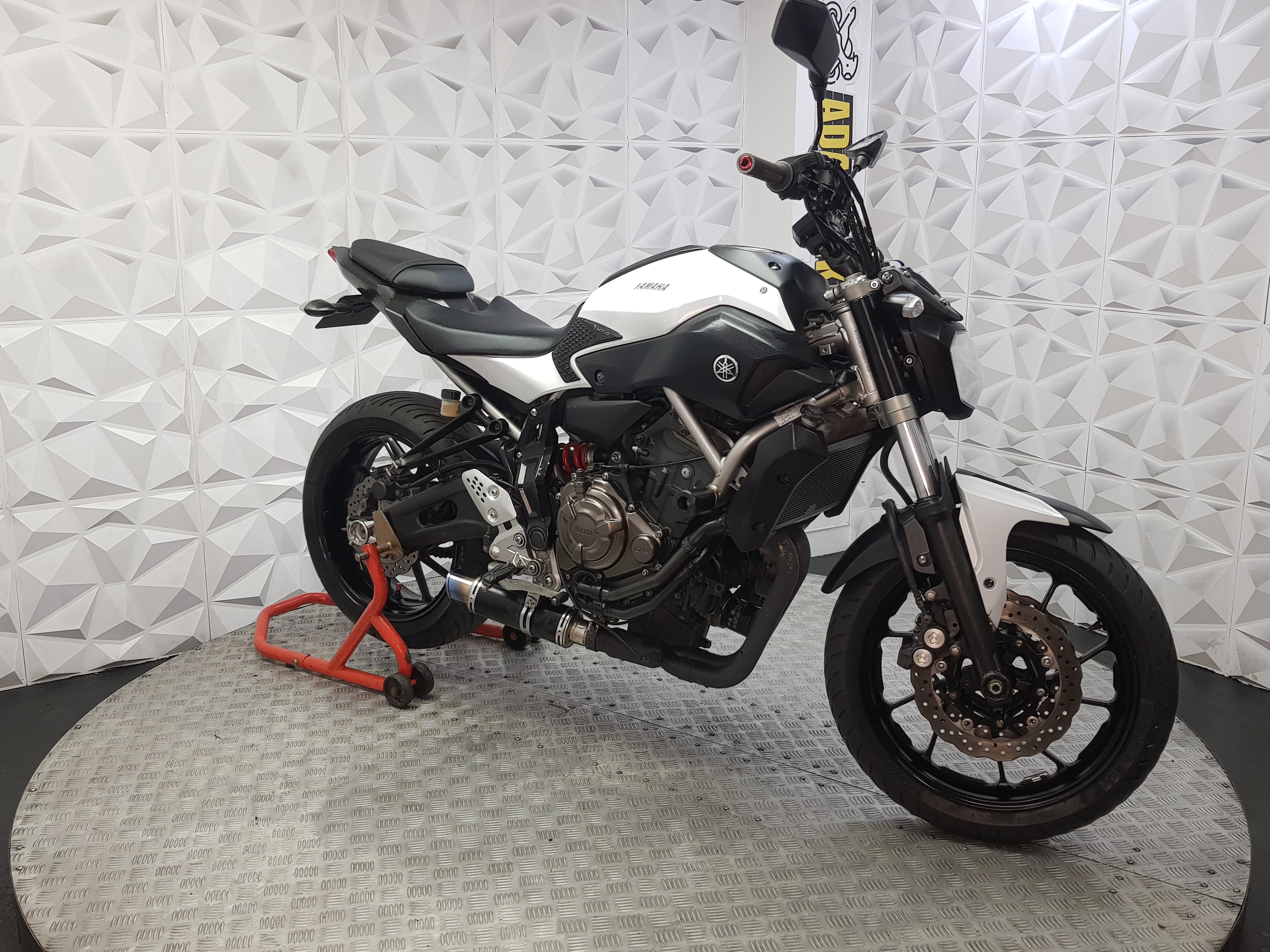 2015 YAMAHA MT07