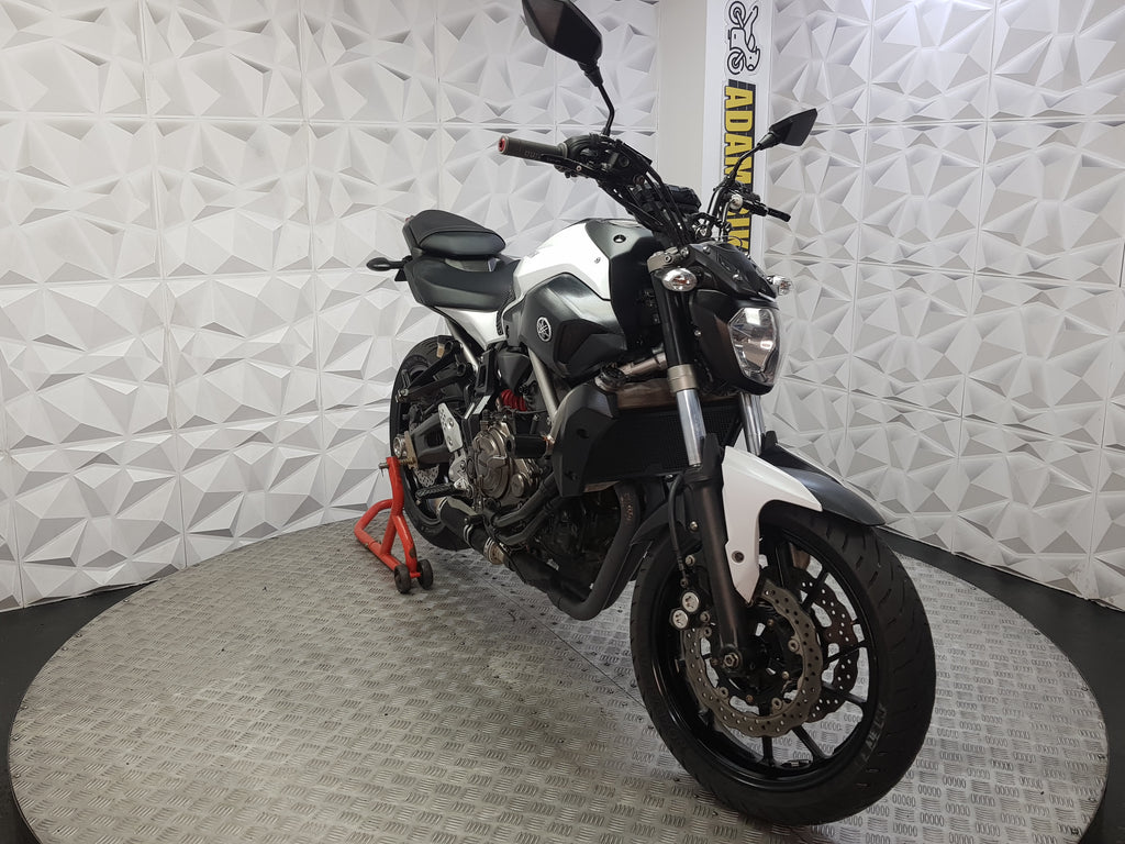 2015 YAMAHA MT07