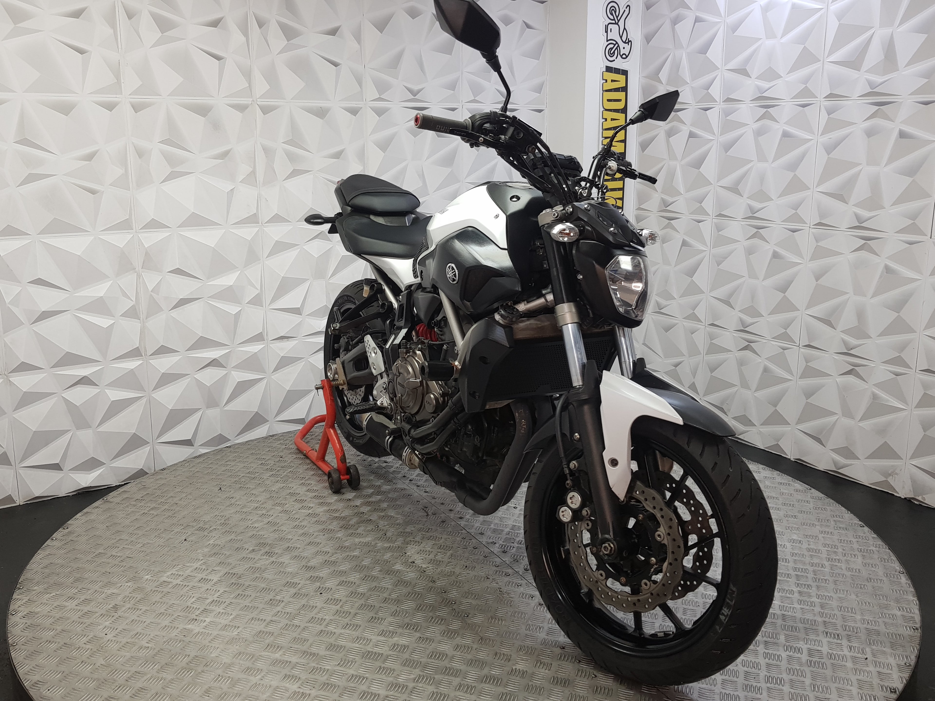2015 YAMAHA MT07