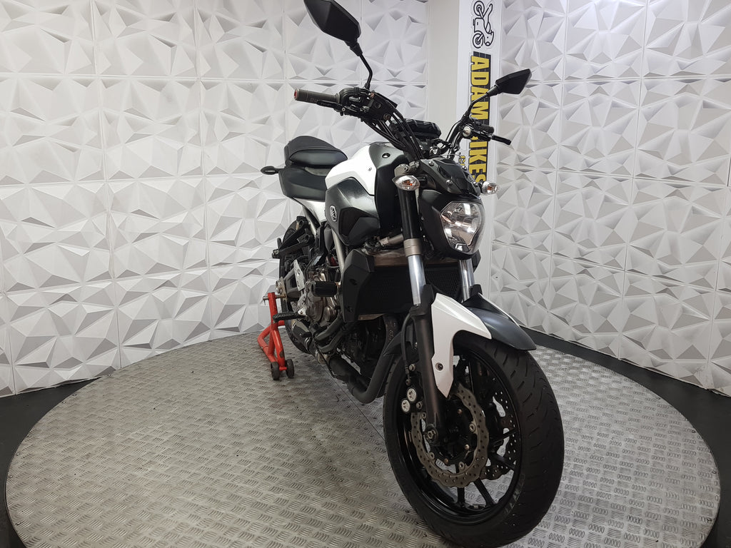 2015 YAMAHA MT07