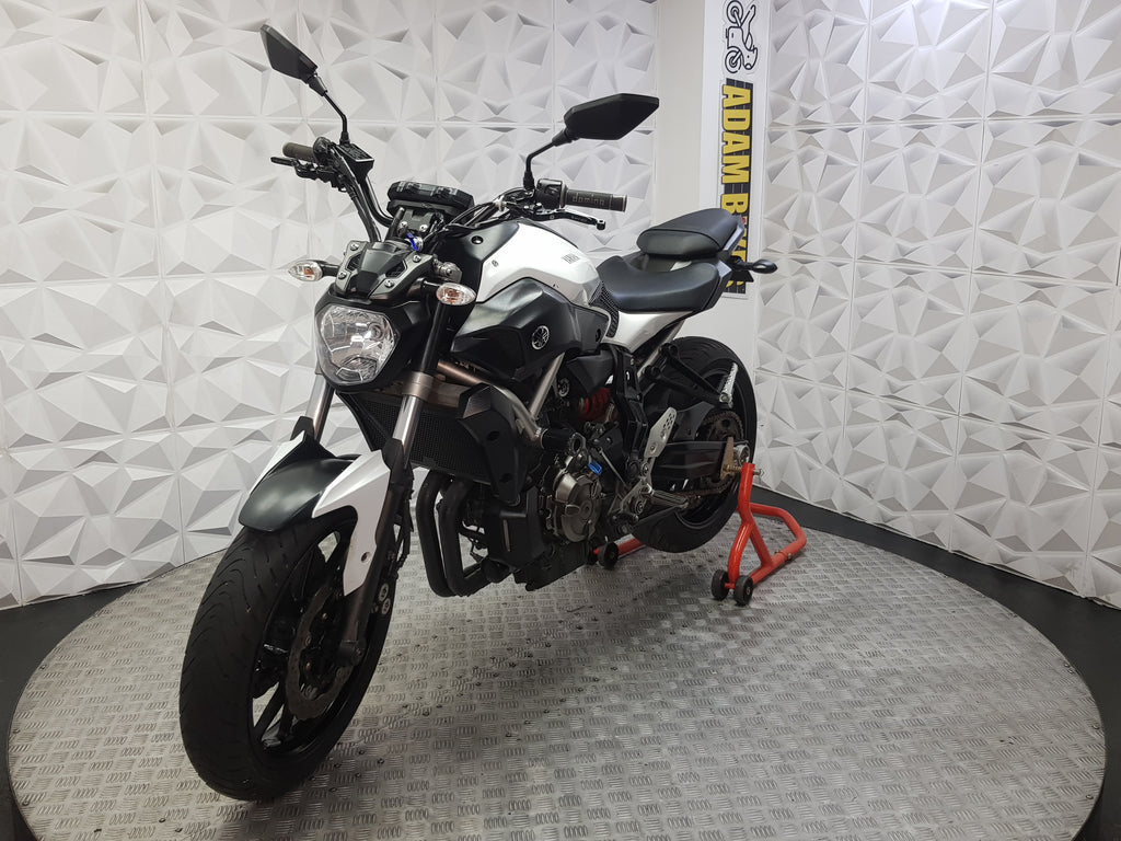 2015 YAMAHA MT07