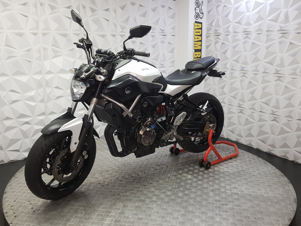 2015 YAMAHA MT07