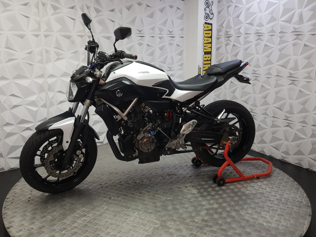 2015 YAMAHA MT07