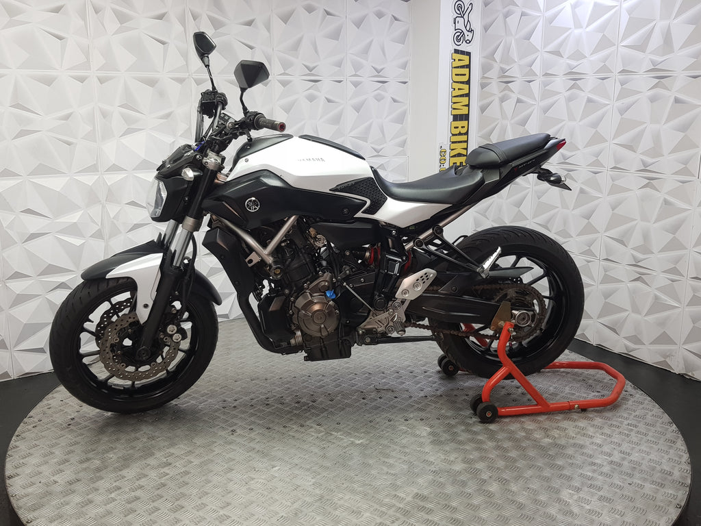 2015 YAMAHA MT07