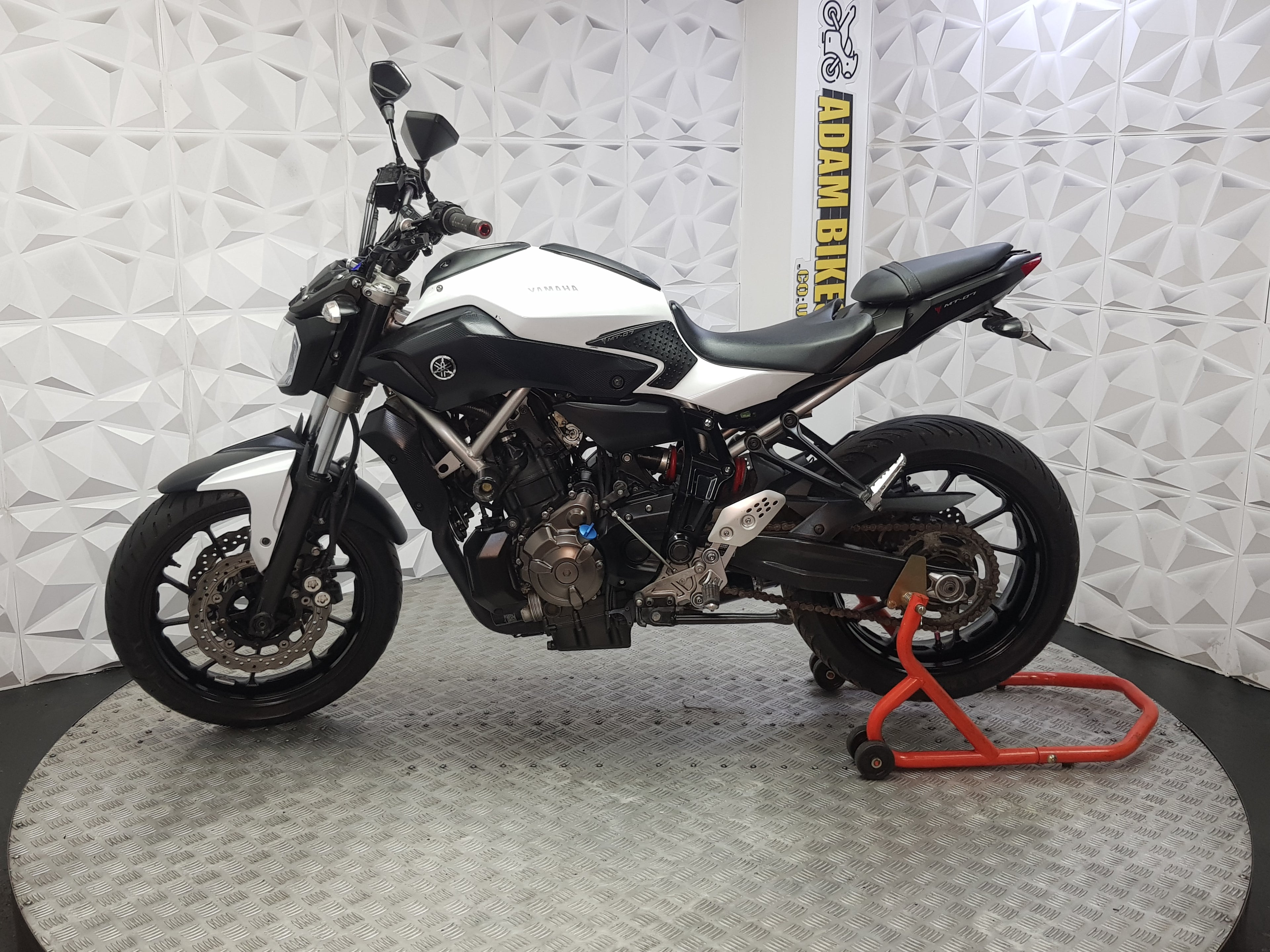 2015 YAMAHA MT07