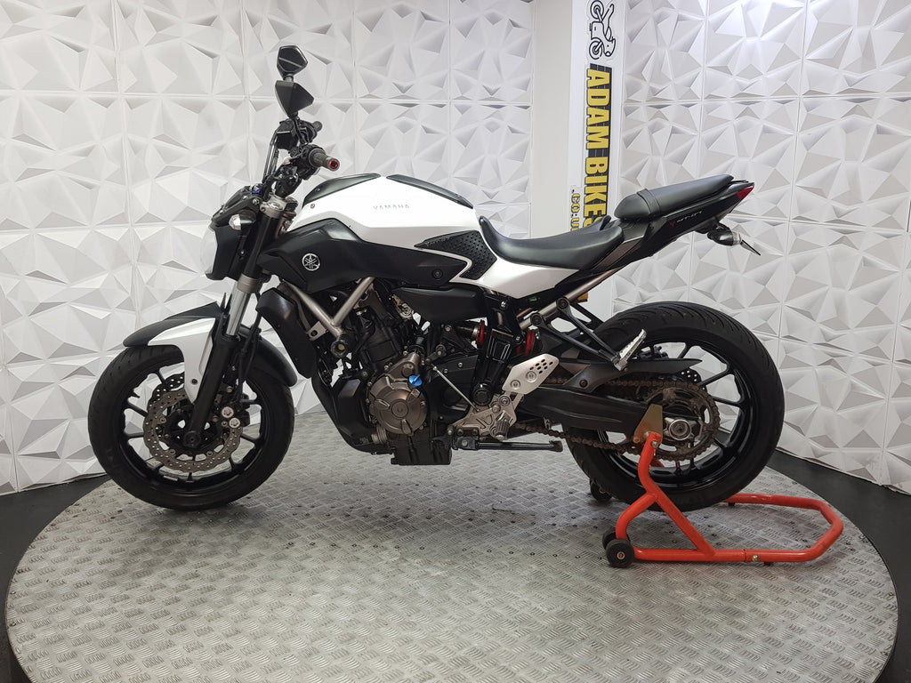 2015 YAMAHA MT07