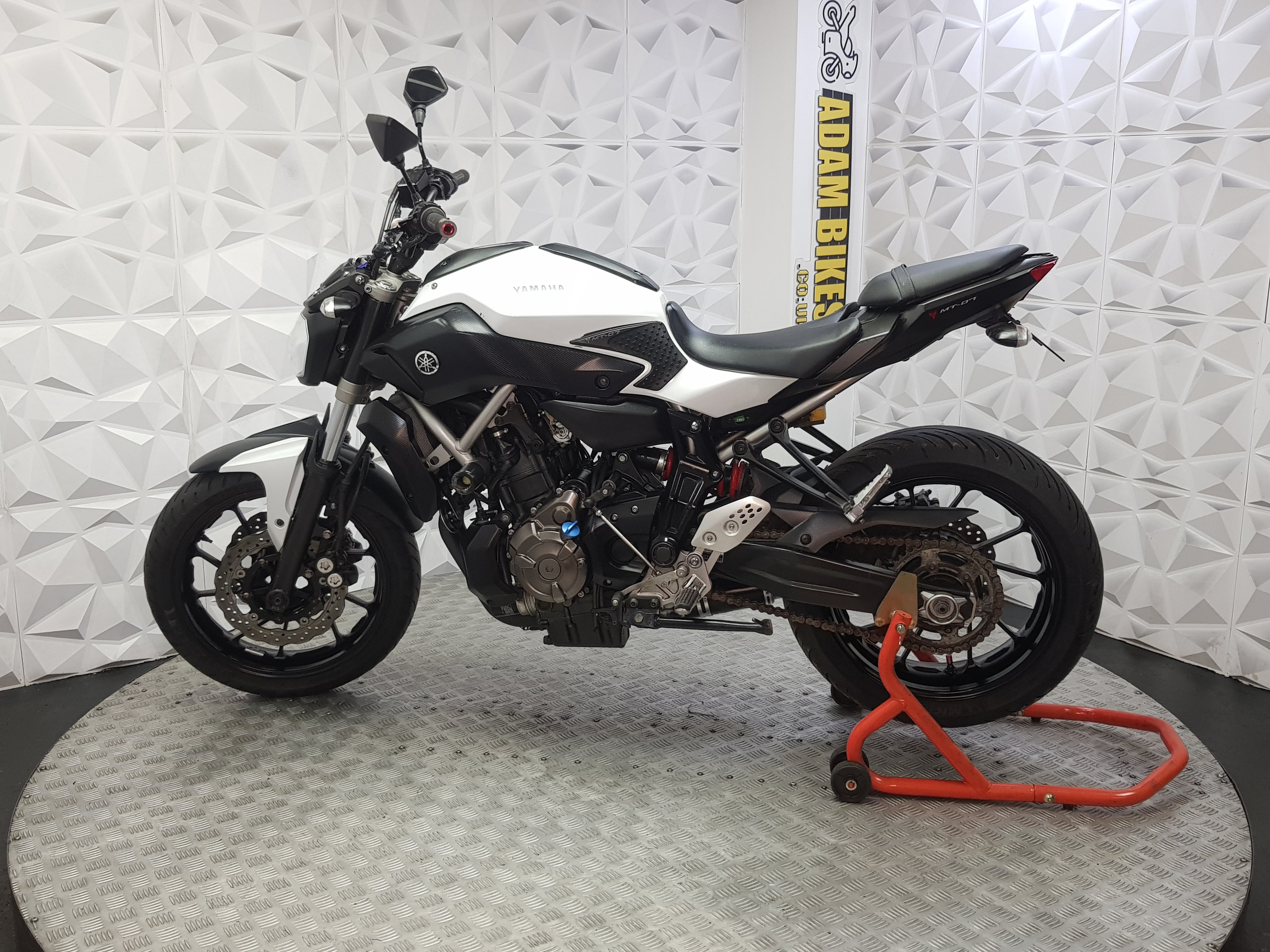 2015 YAMAHA MT07