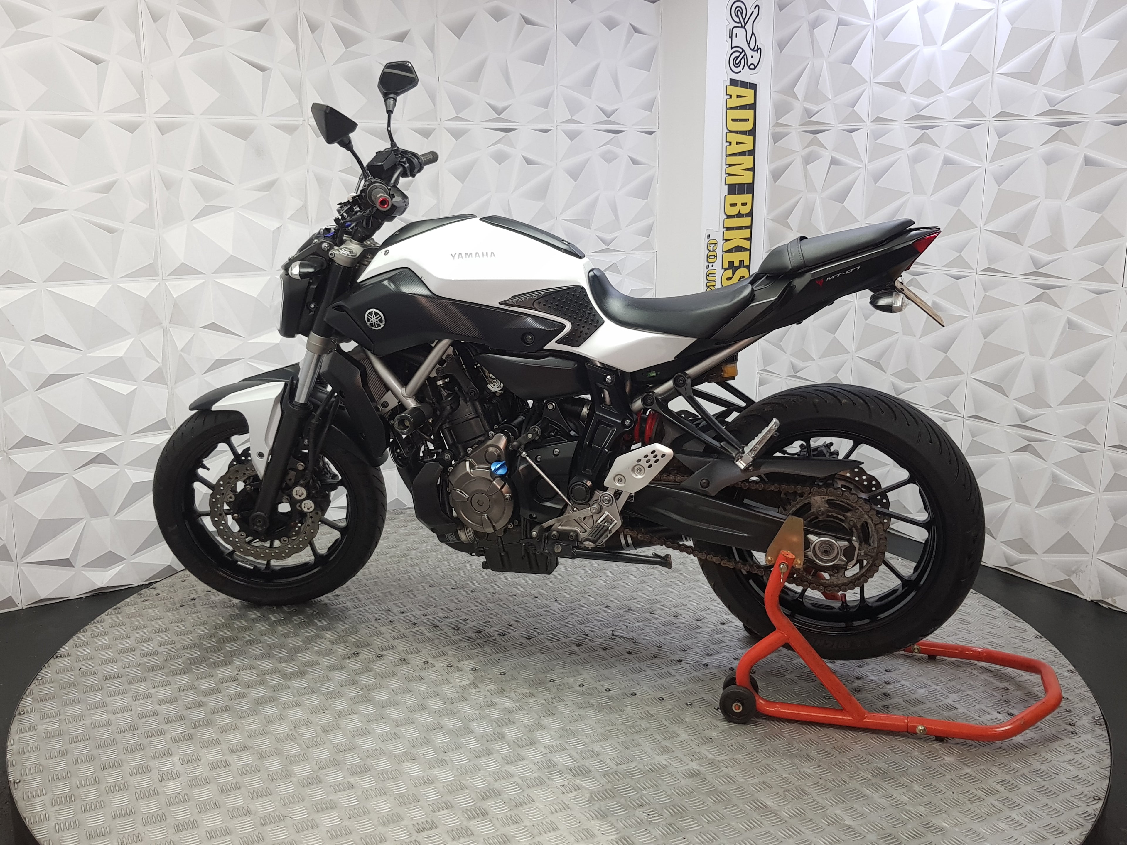 2015 YAMAHA MT07