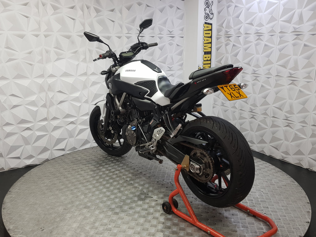 2015 YAMAHA MT07