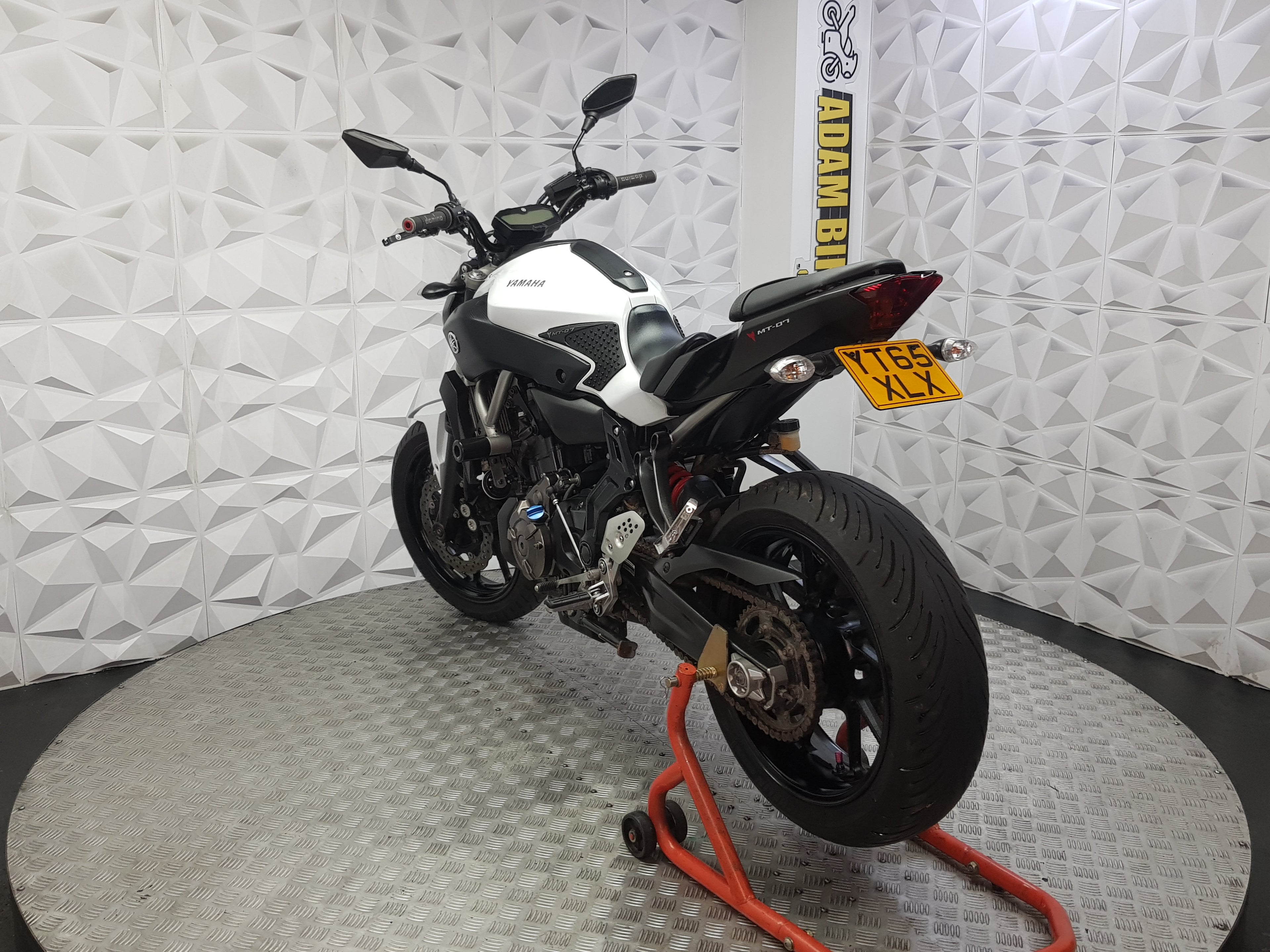 2015 YAMAHA MT07