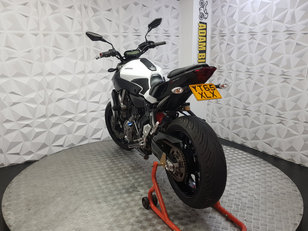 2015 YAMAHA MT07