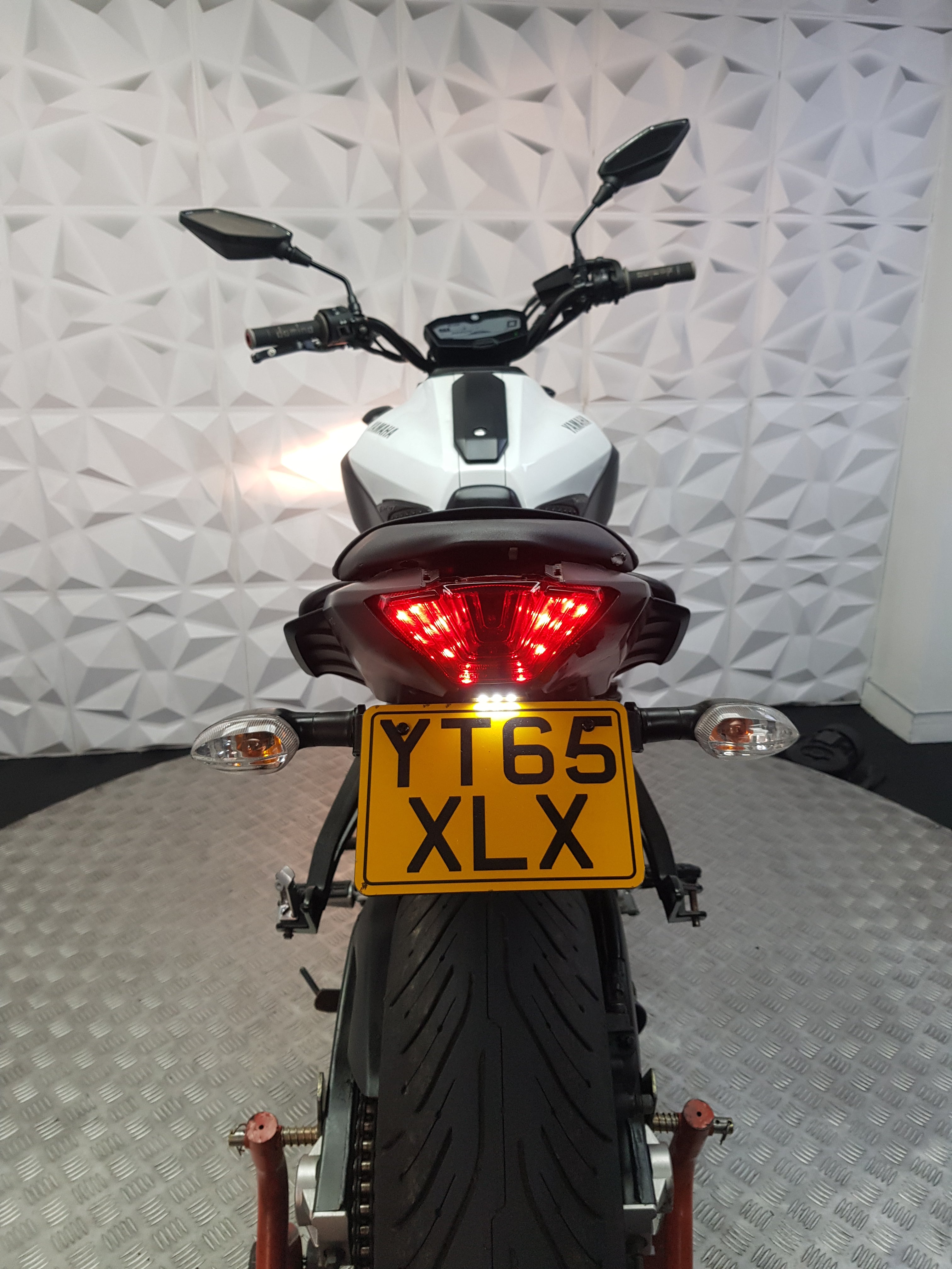 2015 YAMAHA MT07