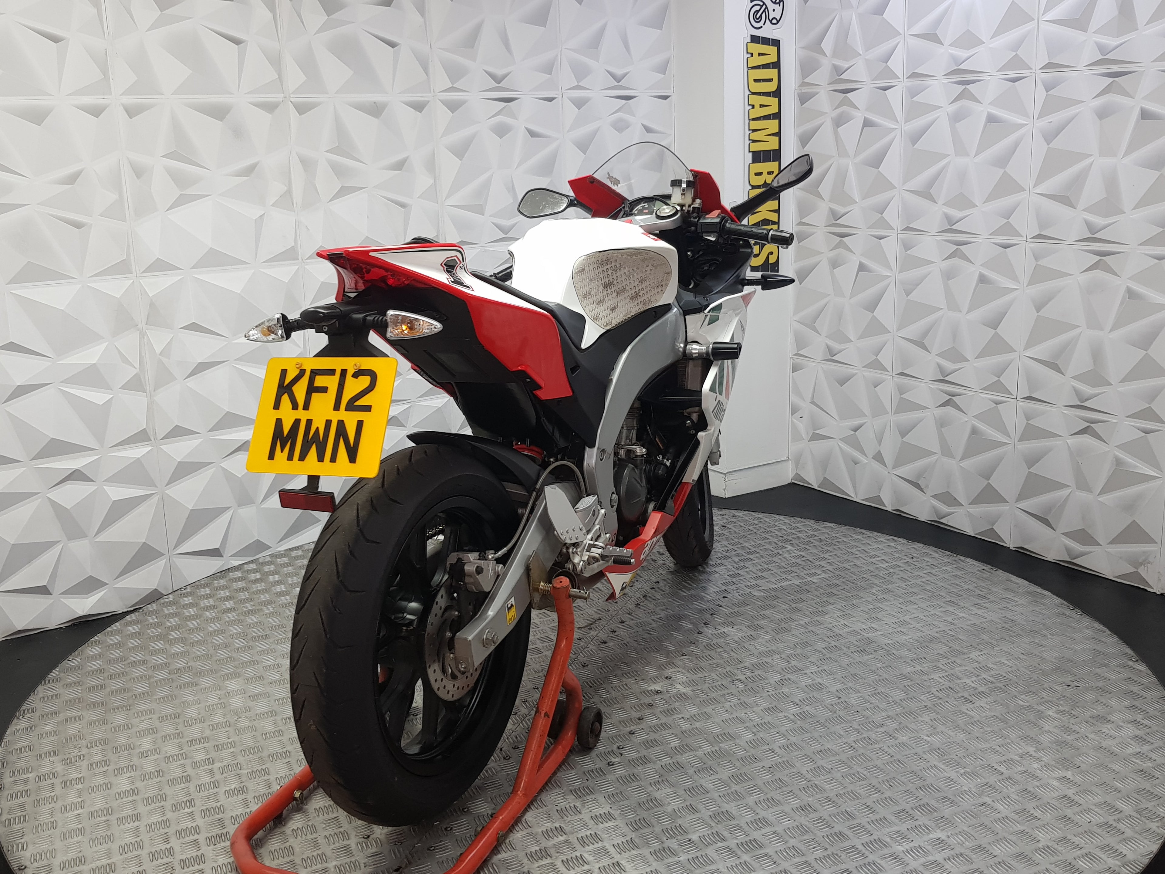 2012 APRILIA RS4 125