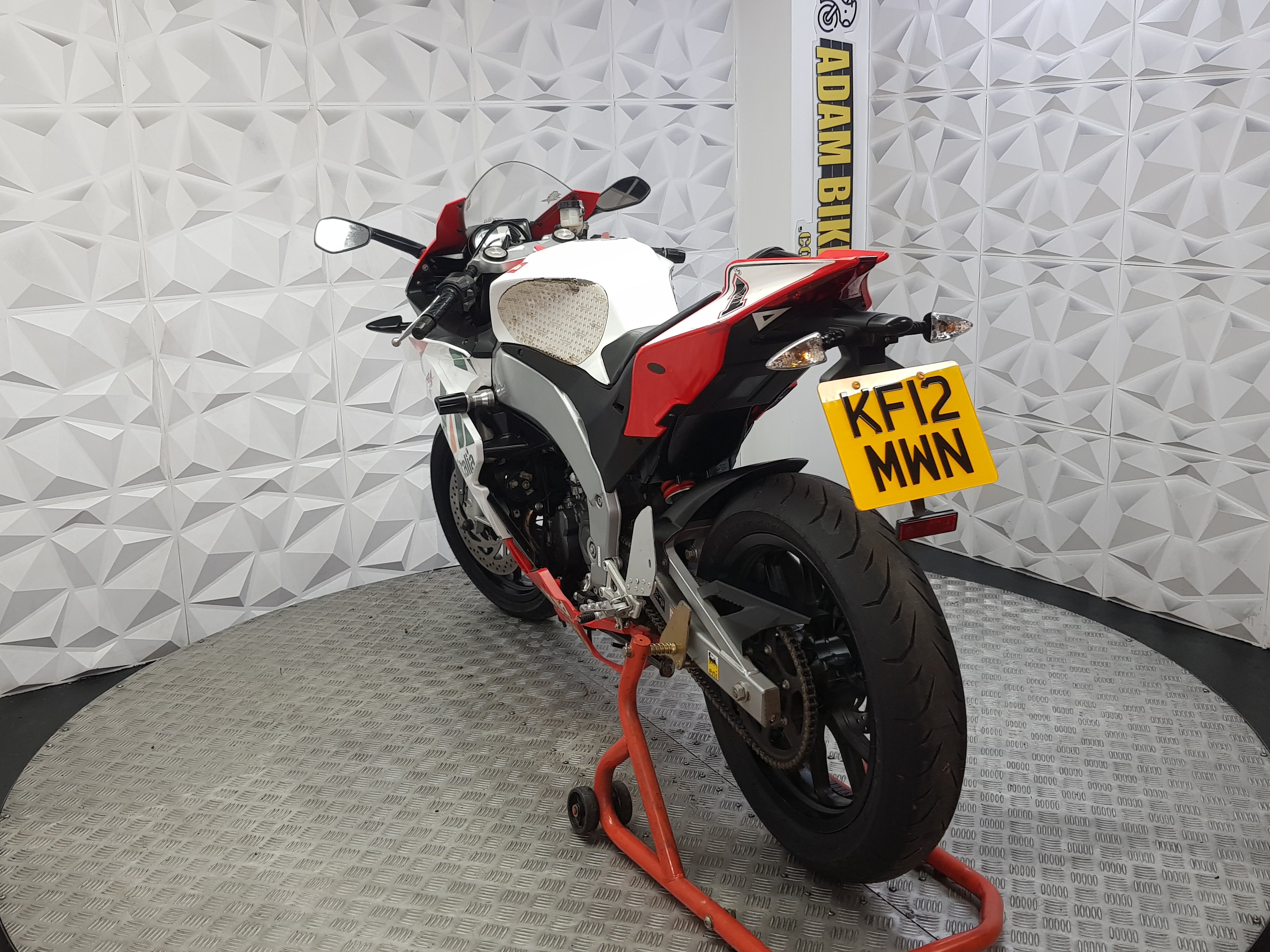 2012 APRILIA RS4 125