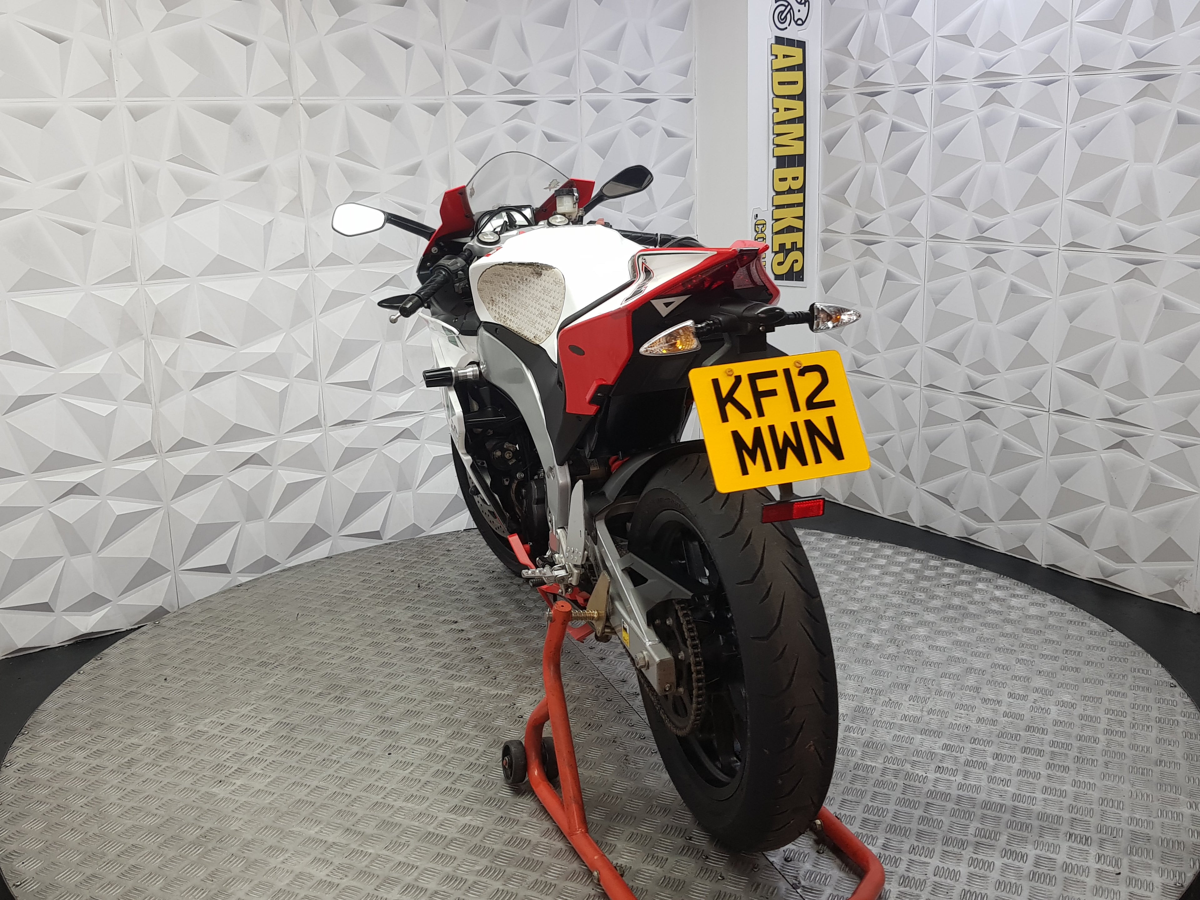 2012 APRILIA RS4 125