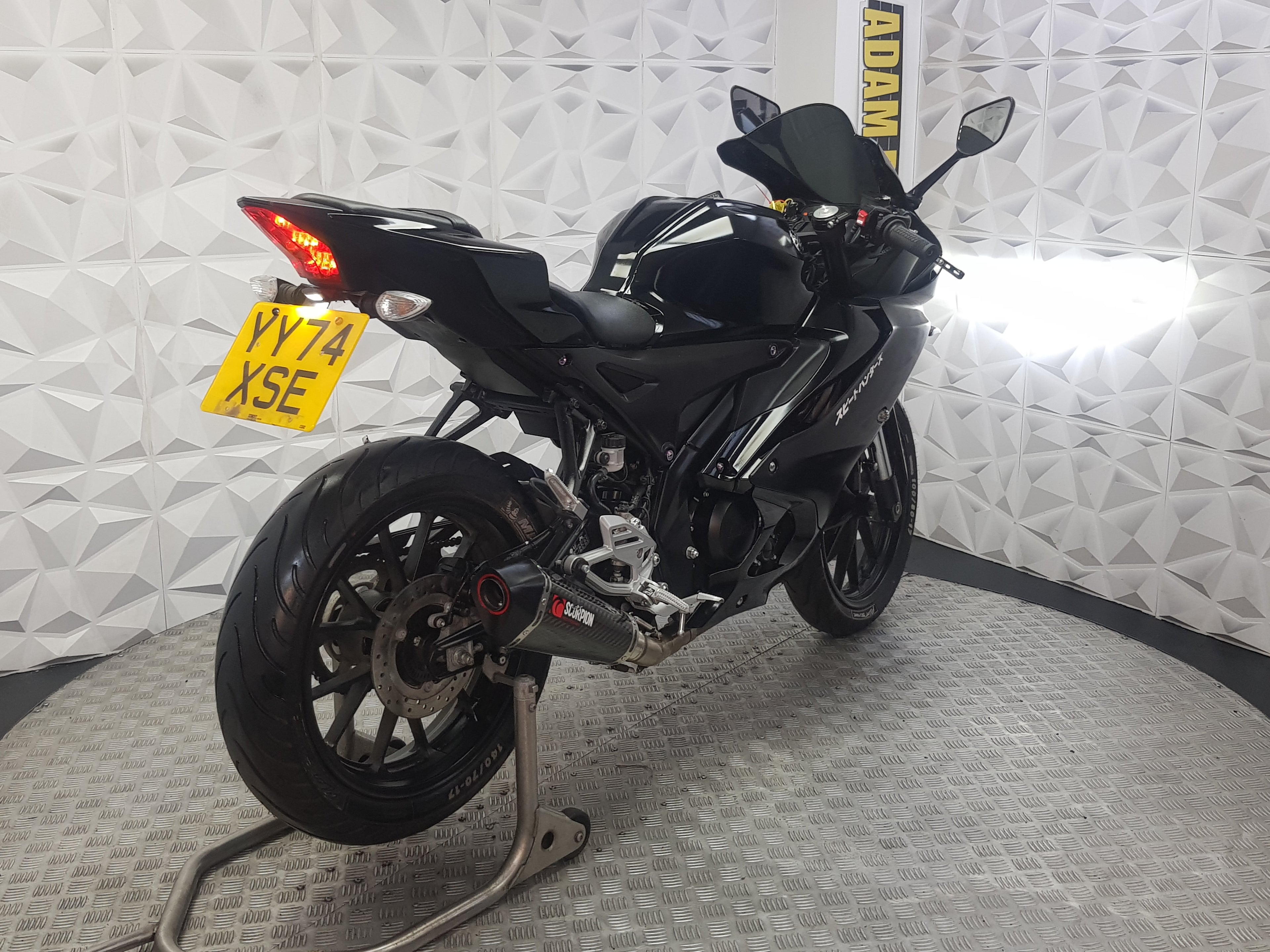 2025 YAMAHA YZF R125 ABS