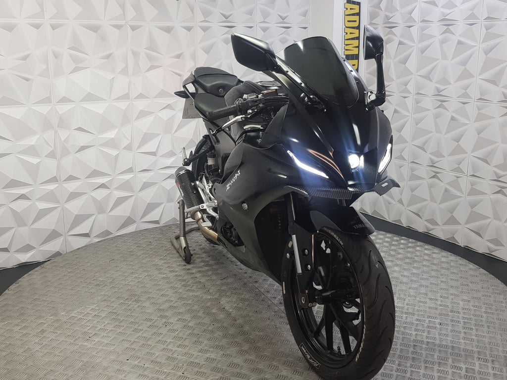 2025 YAMAHA YZF R125 ABS