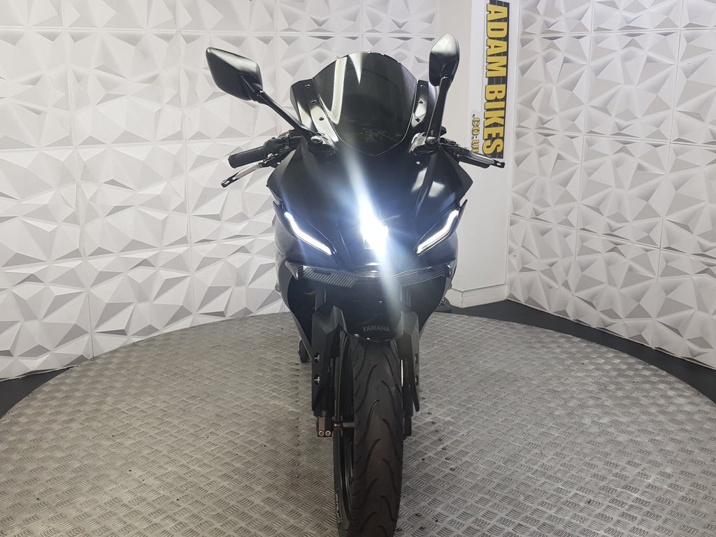 2025 YAMAHA YZF R125 ABS