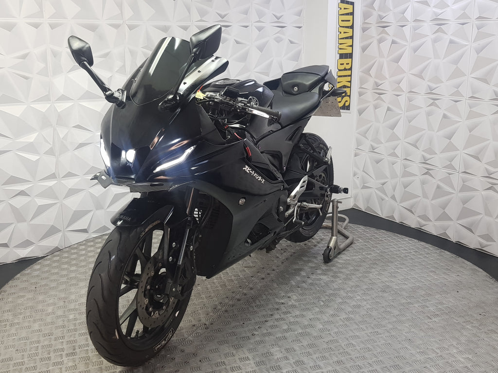 2025 YAMAHA YZF R125 ABS