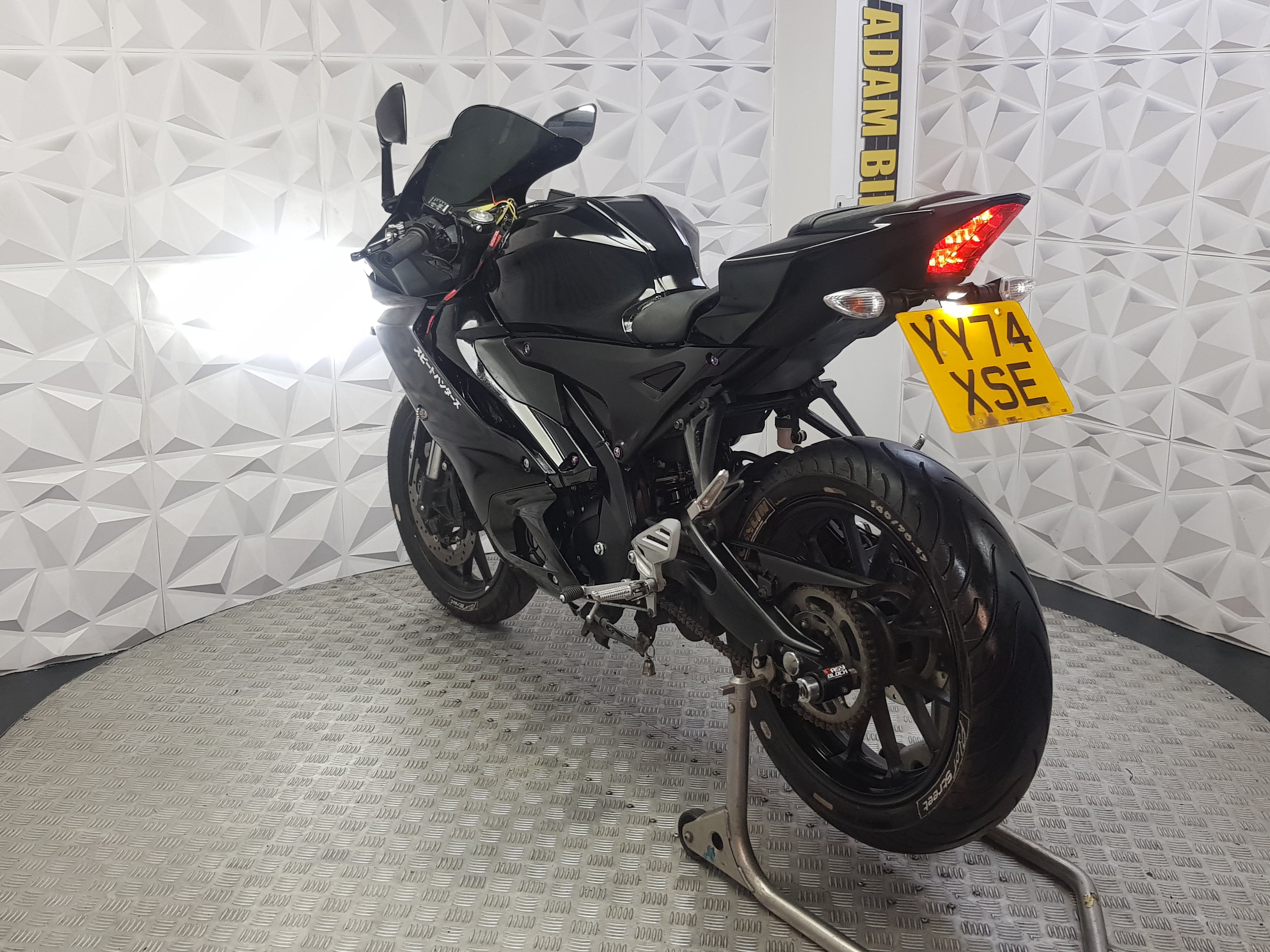 2025 YAMAHA YZF R125 ABS
