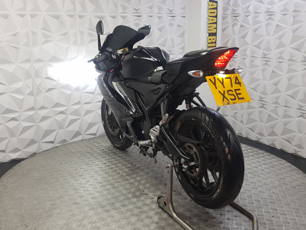 2025 YAMAHA YZF R125 ABS