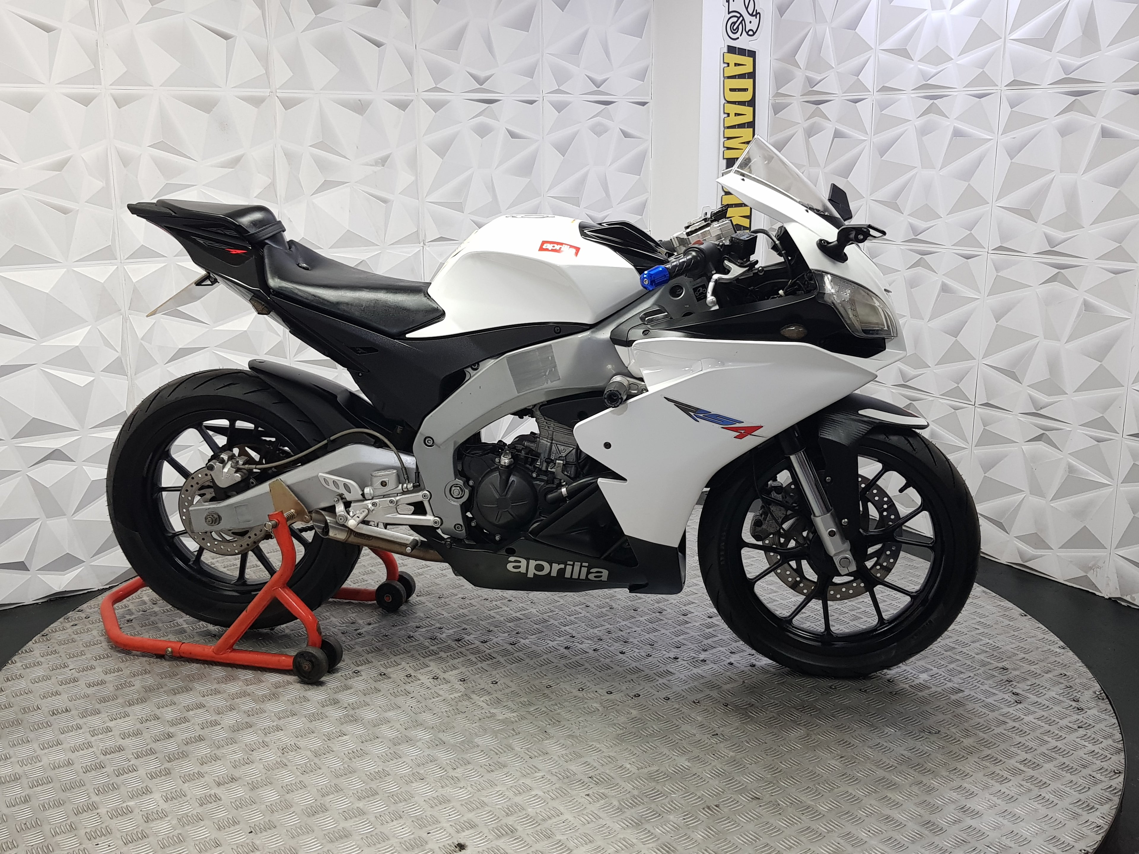 2012 APRILIA RS4 125
