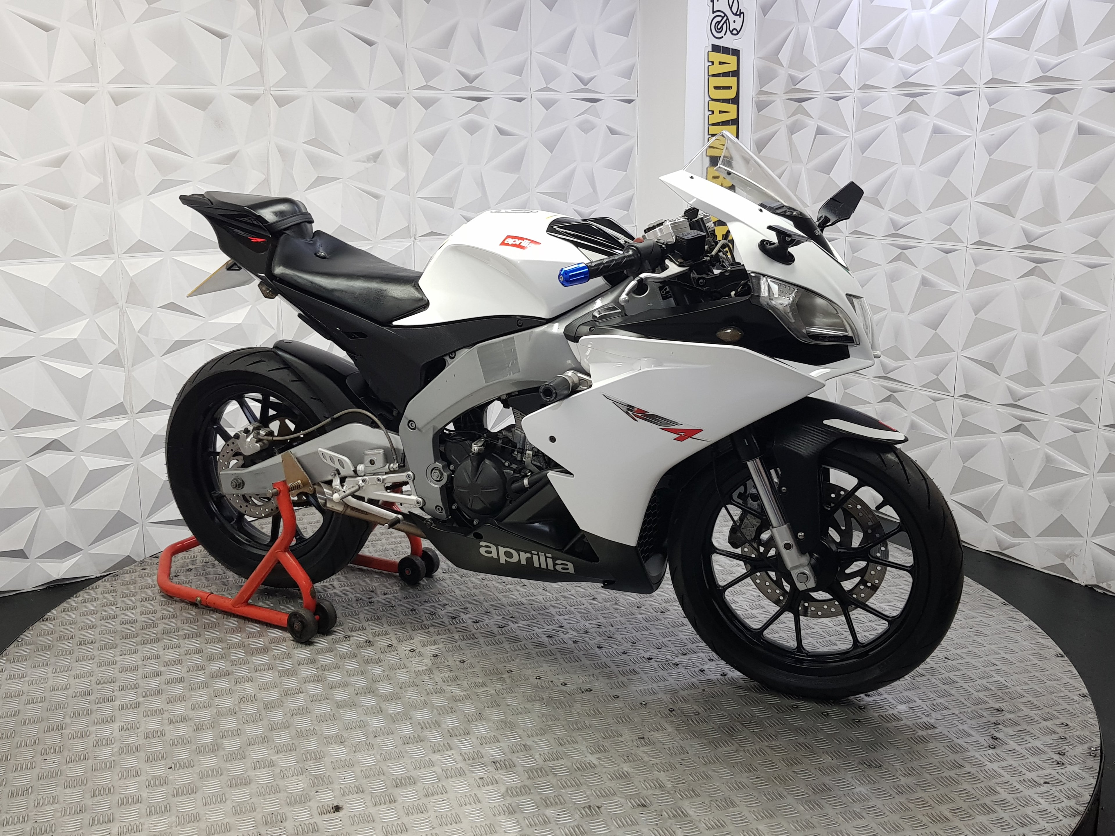 2012 APRILIA RS4 125