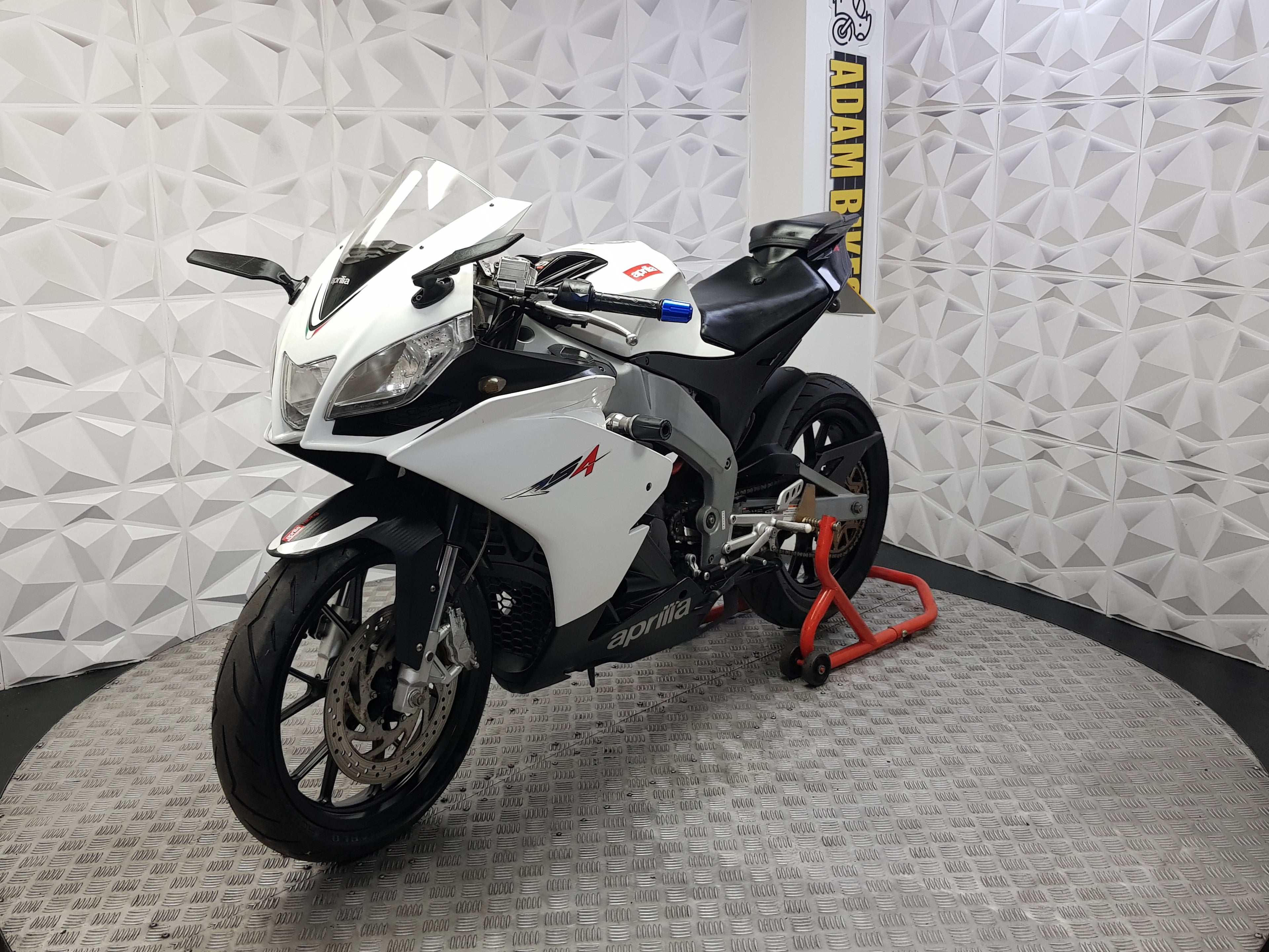 2012 APRILIA RS4 125