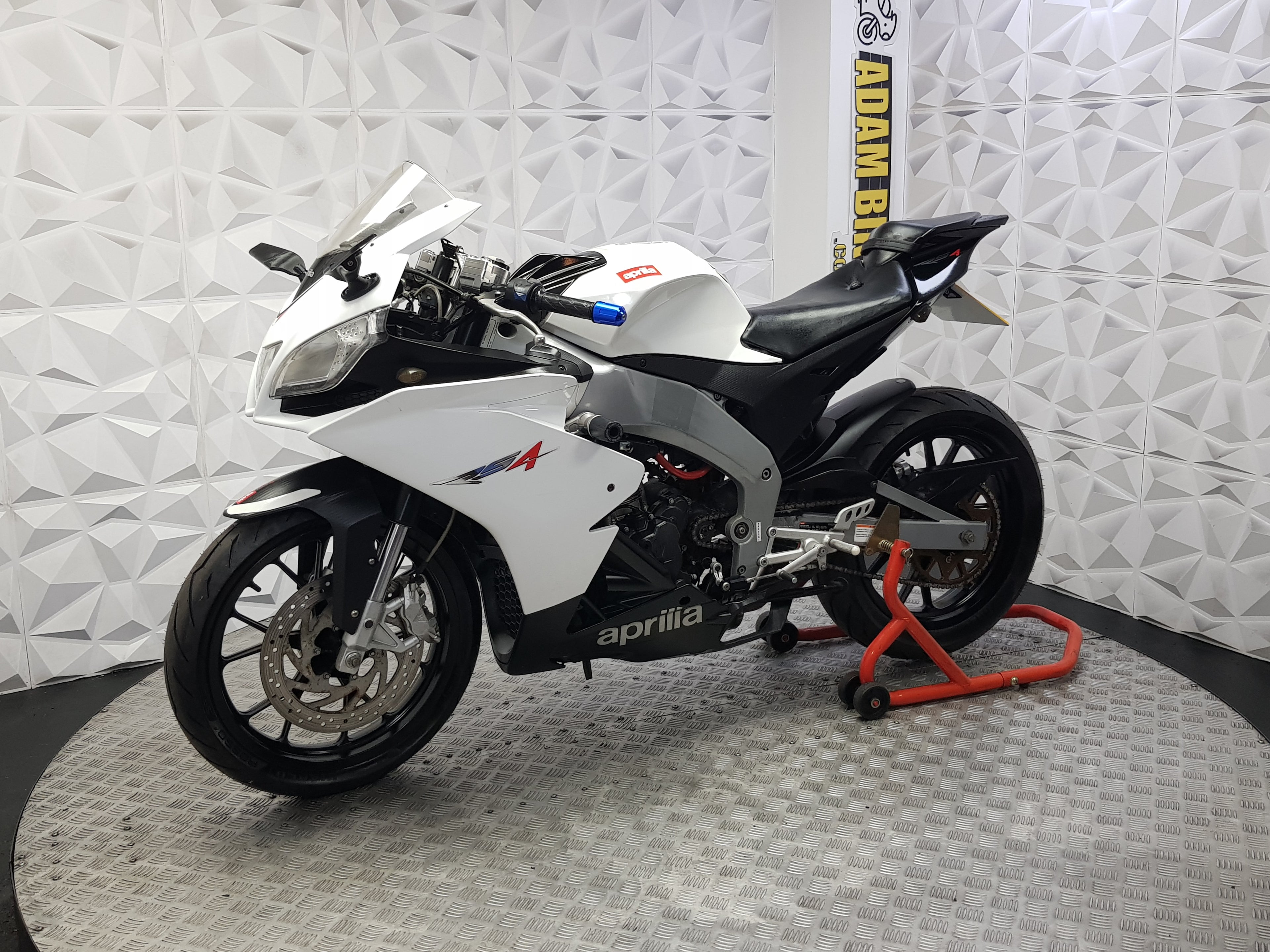 2012 APRILIA RS4 125