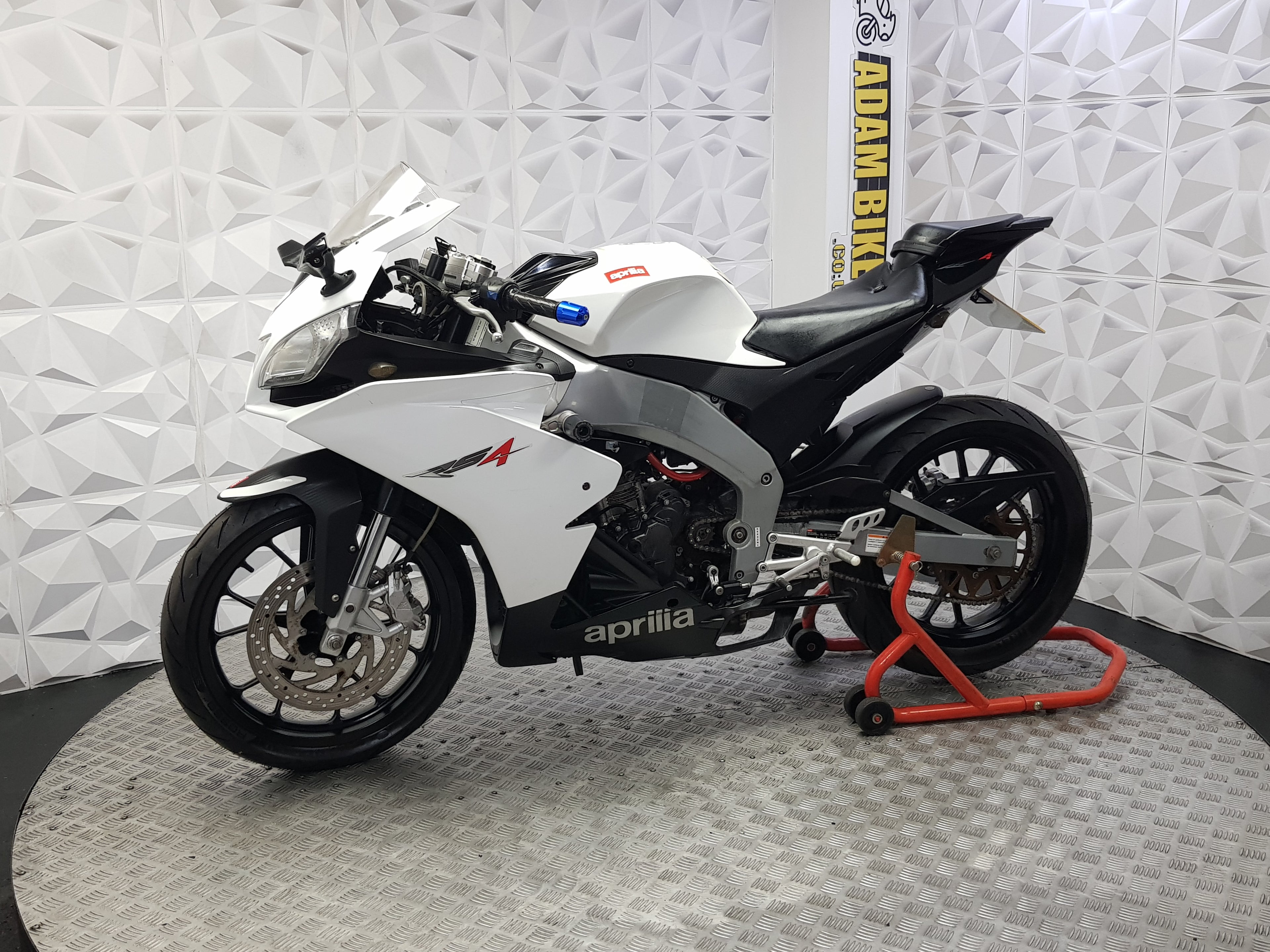 2012 APRILIA RS4 125