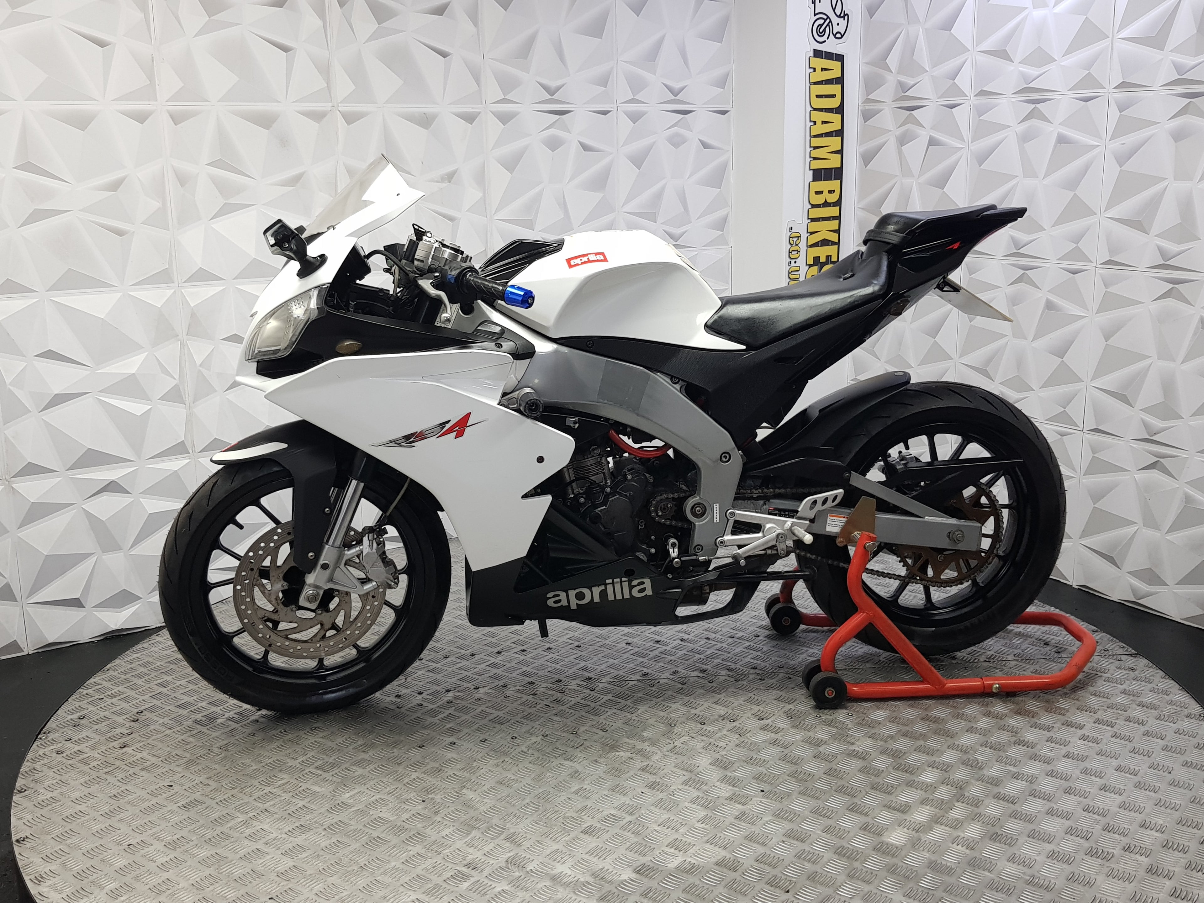 2012 APRILIA RS4 125