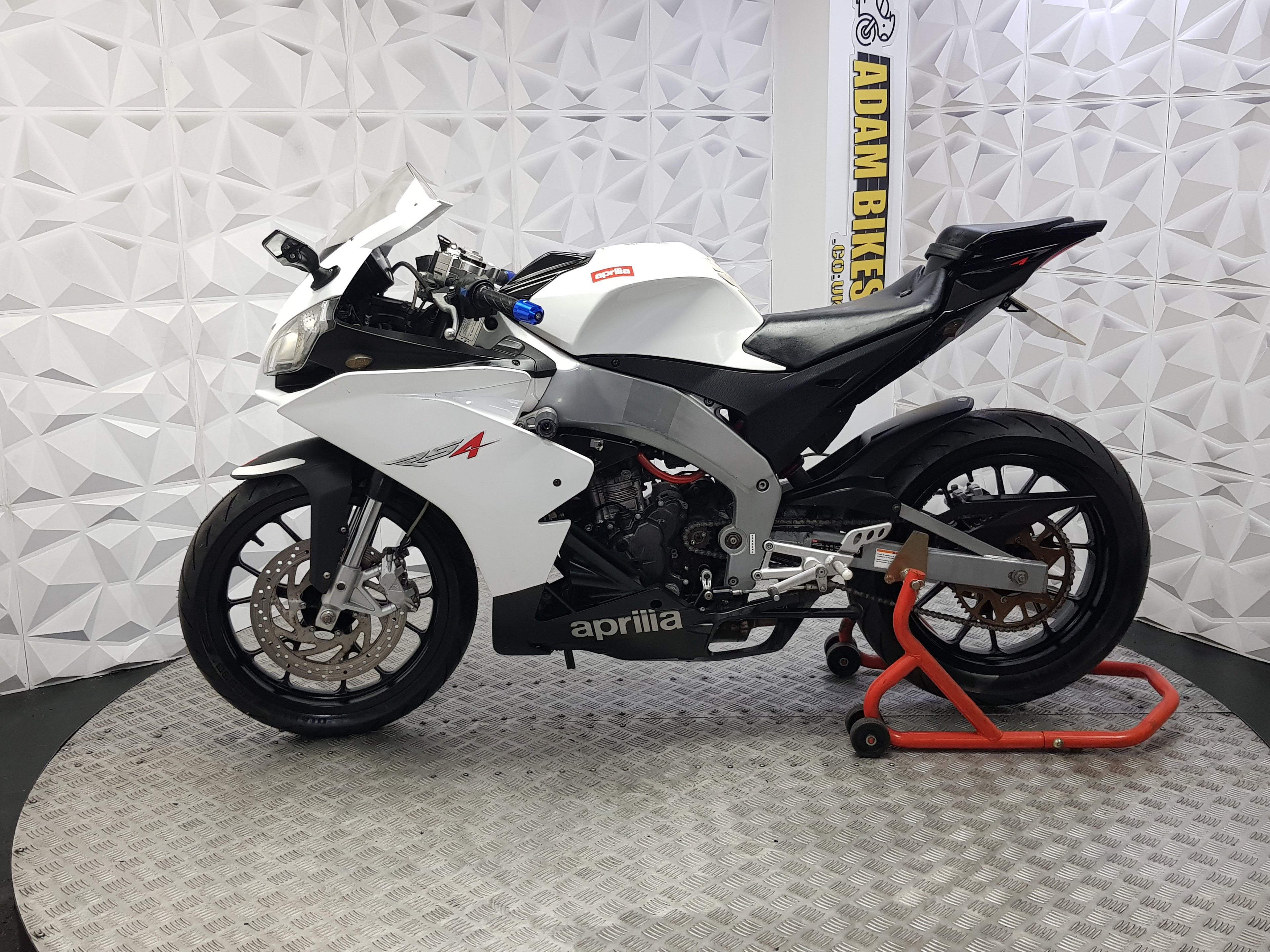 2012 APRILIA RS4 125