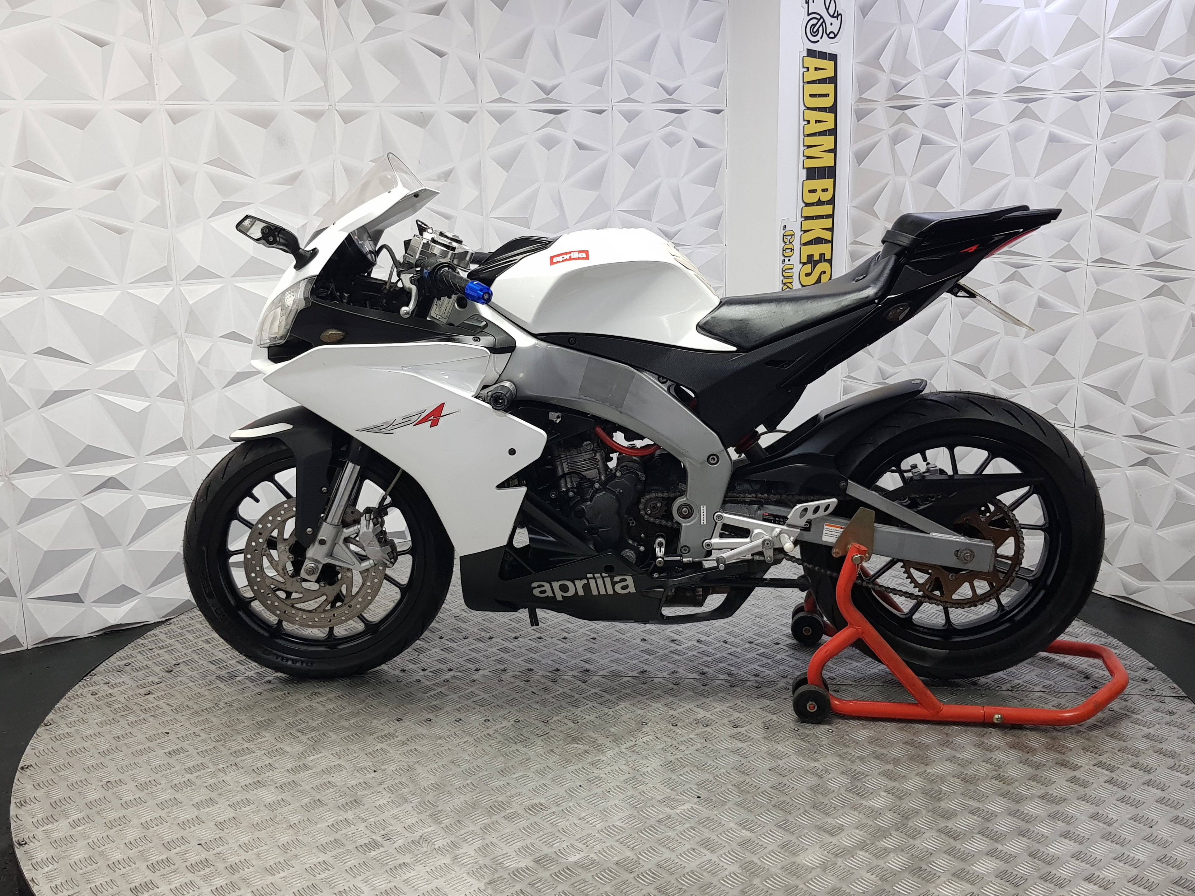 2012 APRILIA RS4 125