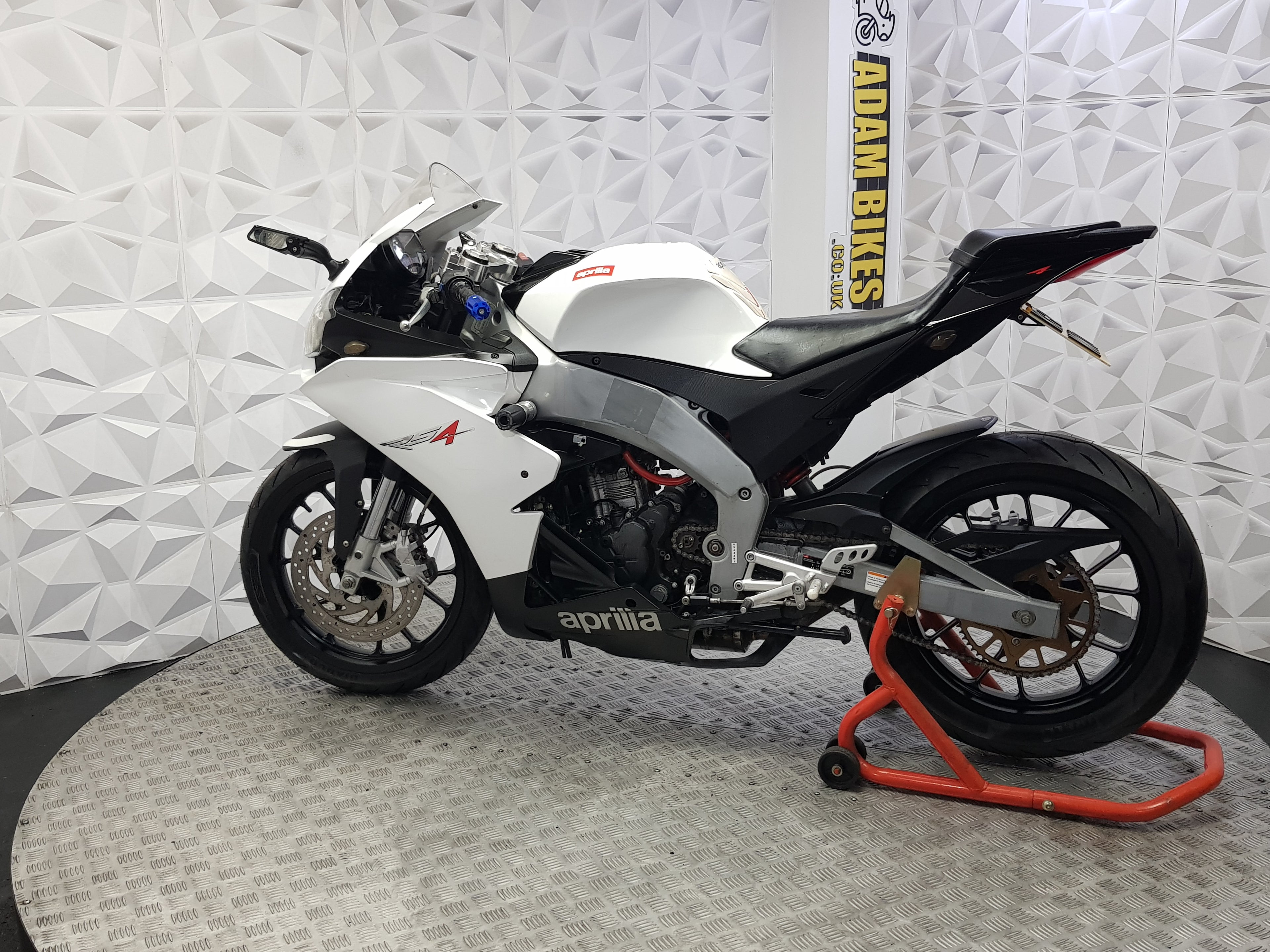 2012 APRILIA RS4 125