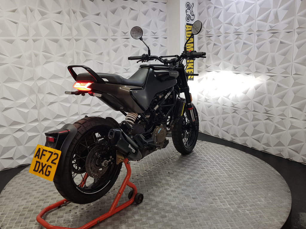 2022 Husqvarna Svartpilen 125 ABS