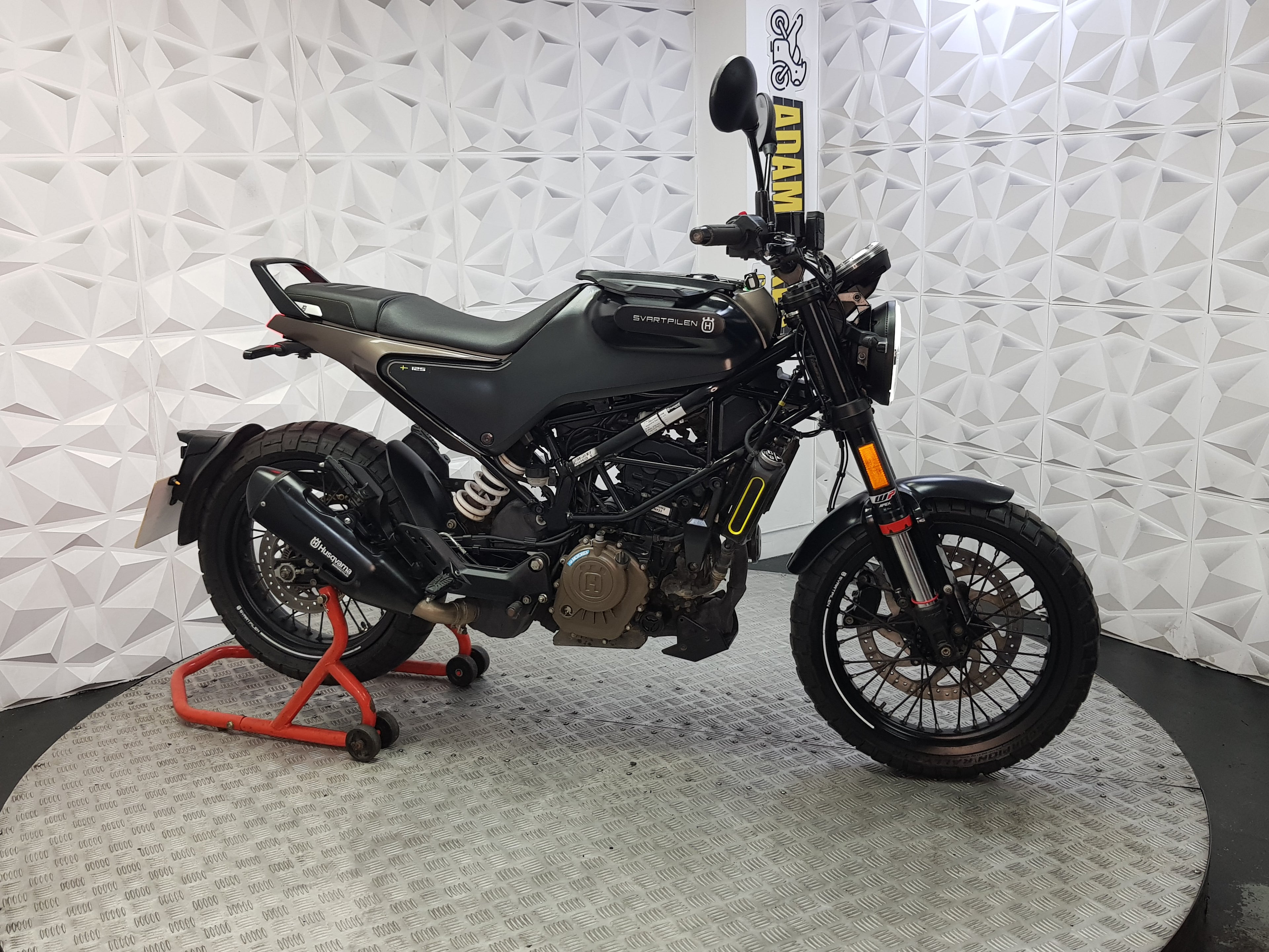 2022 Husqvarna Svartpilen 125 ABS