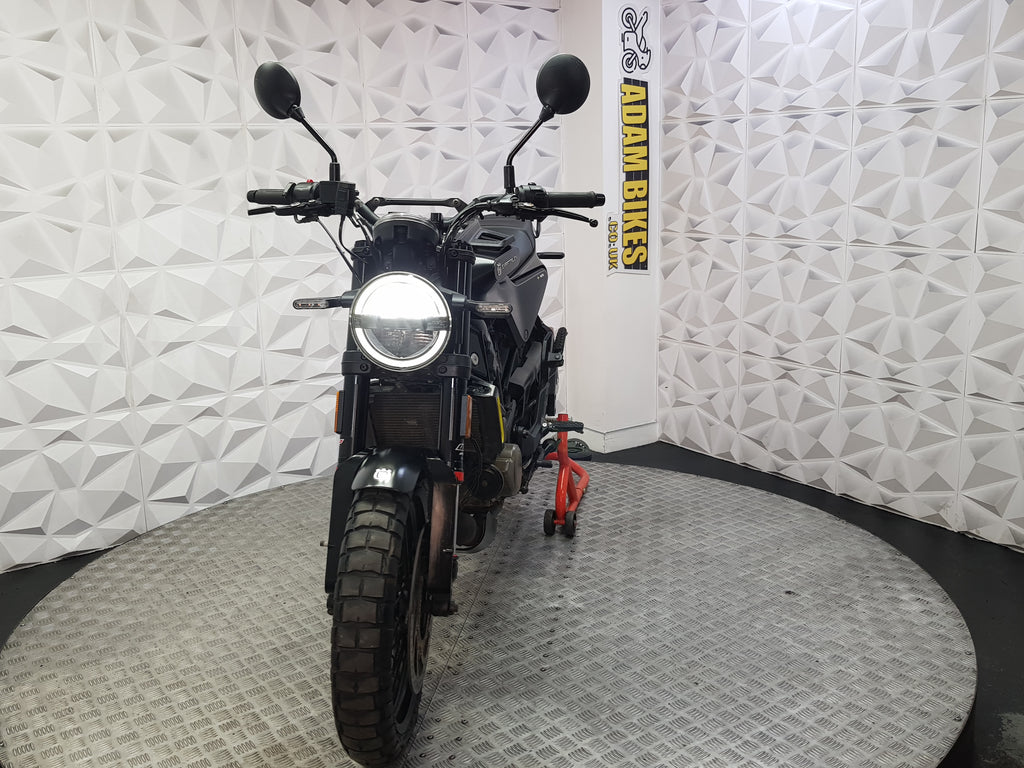 2022 Husqvarna Svartpilen 125 ABS