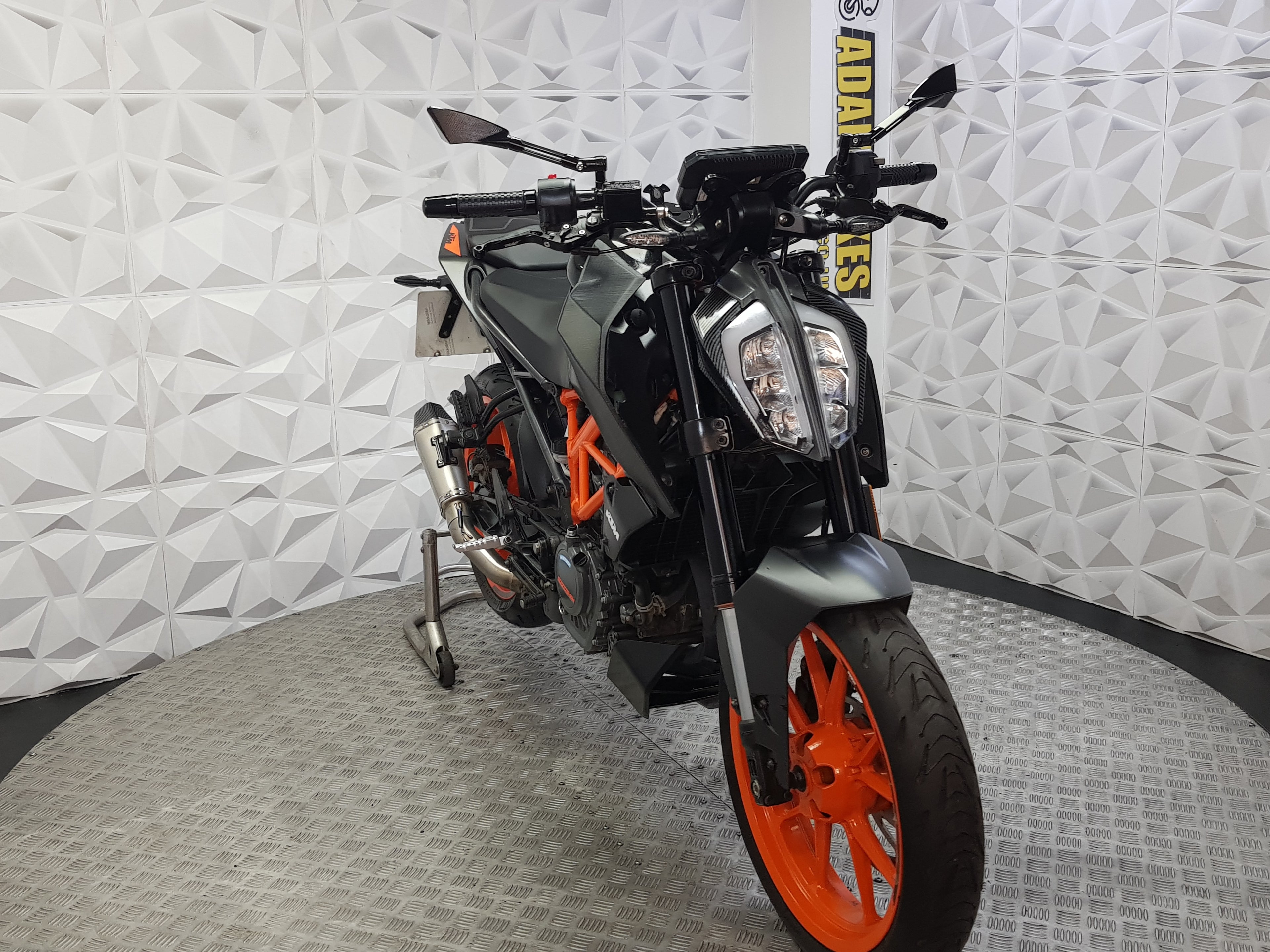 2021 KTM Duke 125