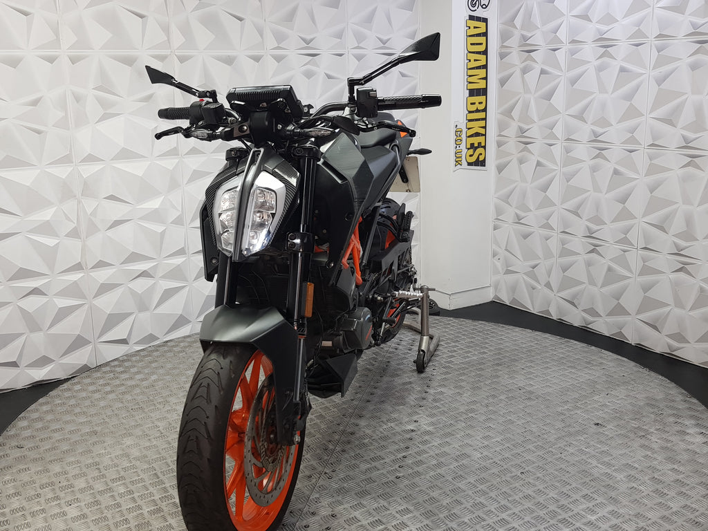 2021 KTM Duke 125