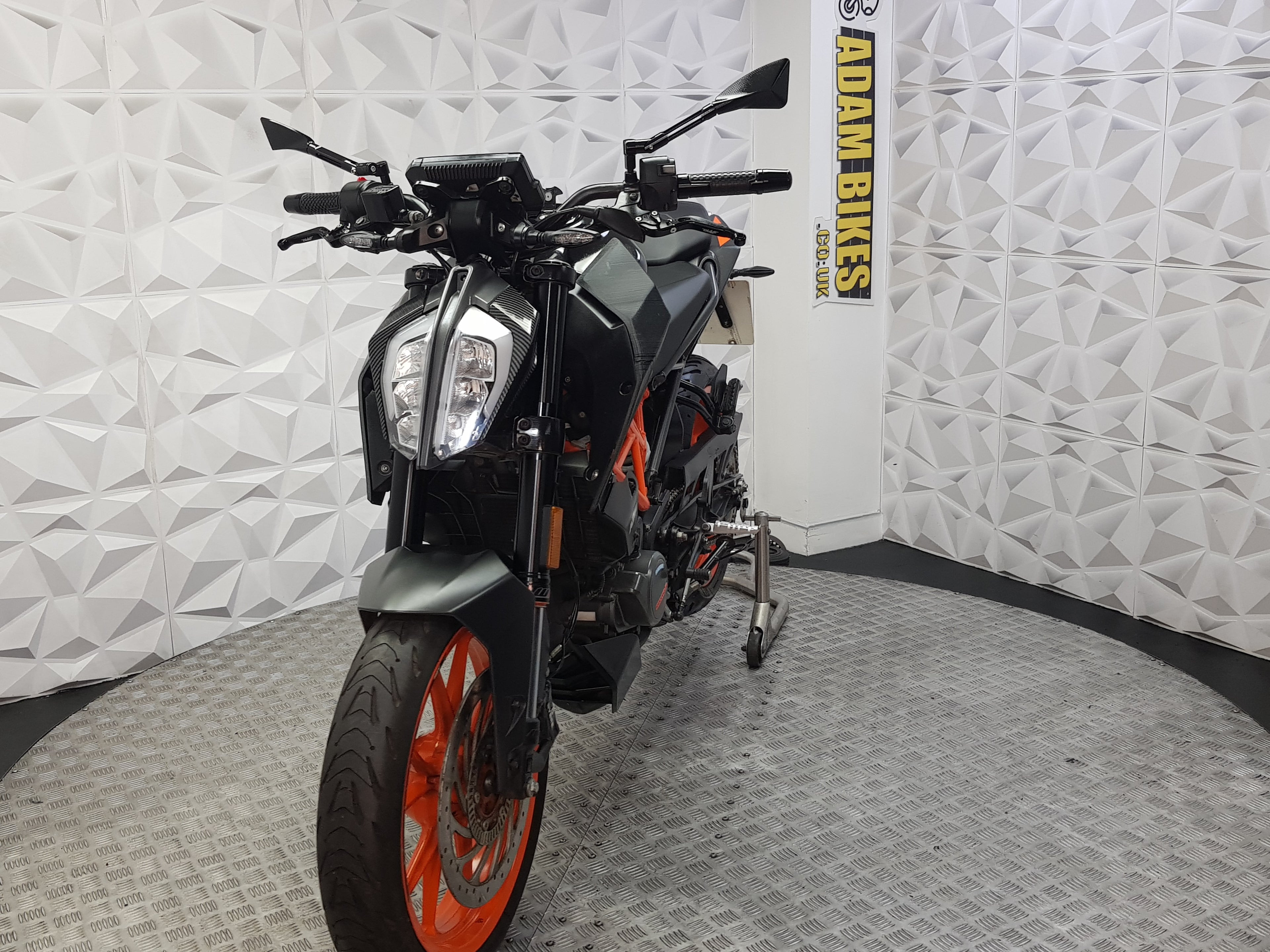 2021 KTM Duke 125