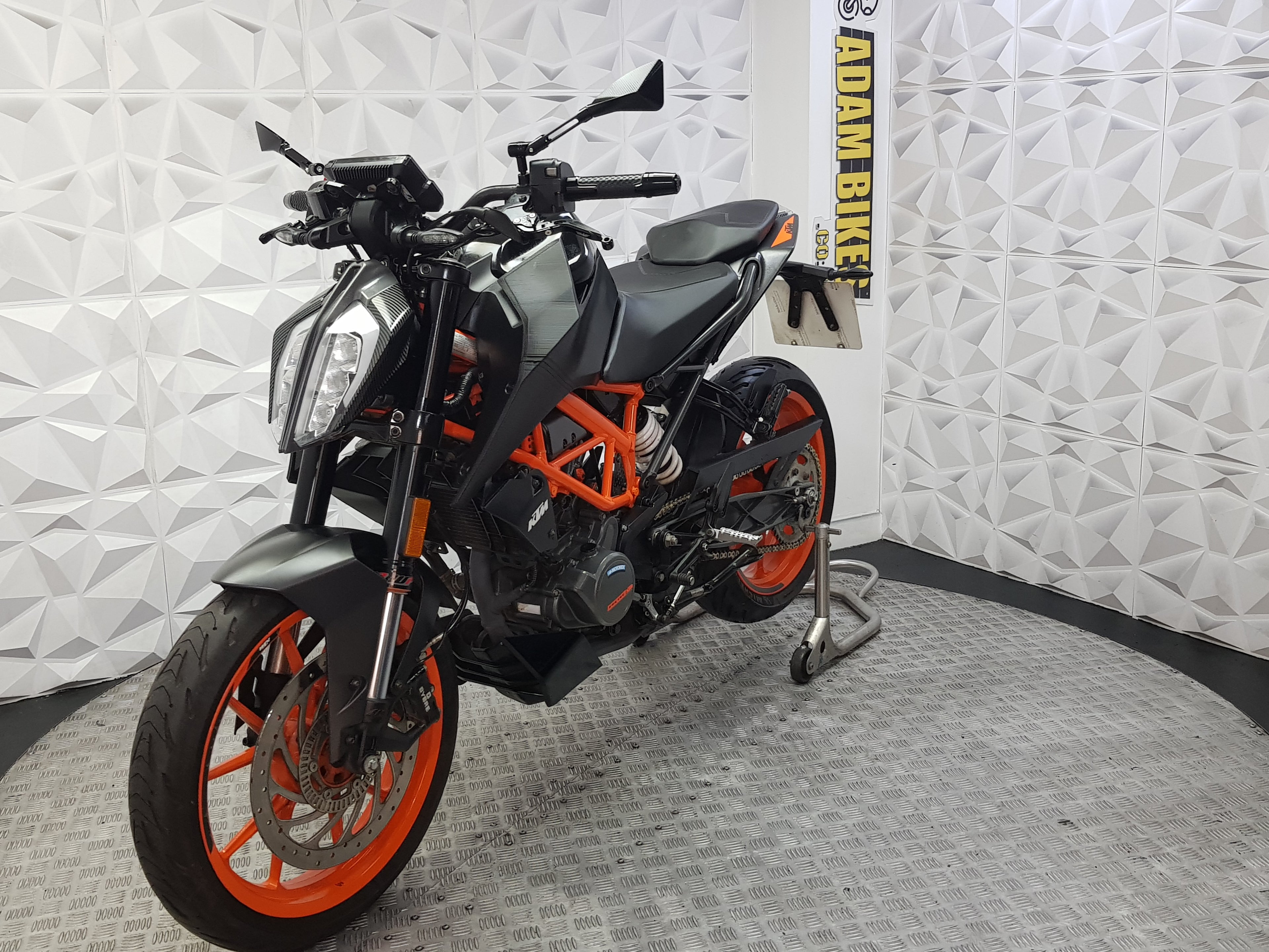2021 KTM Duke 125