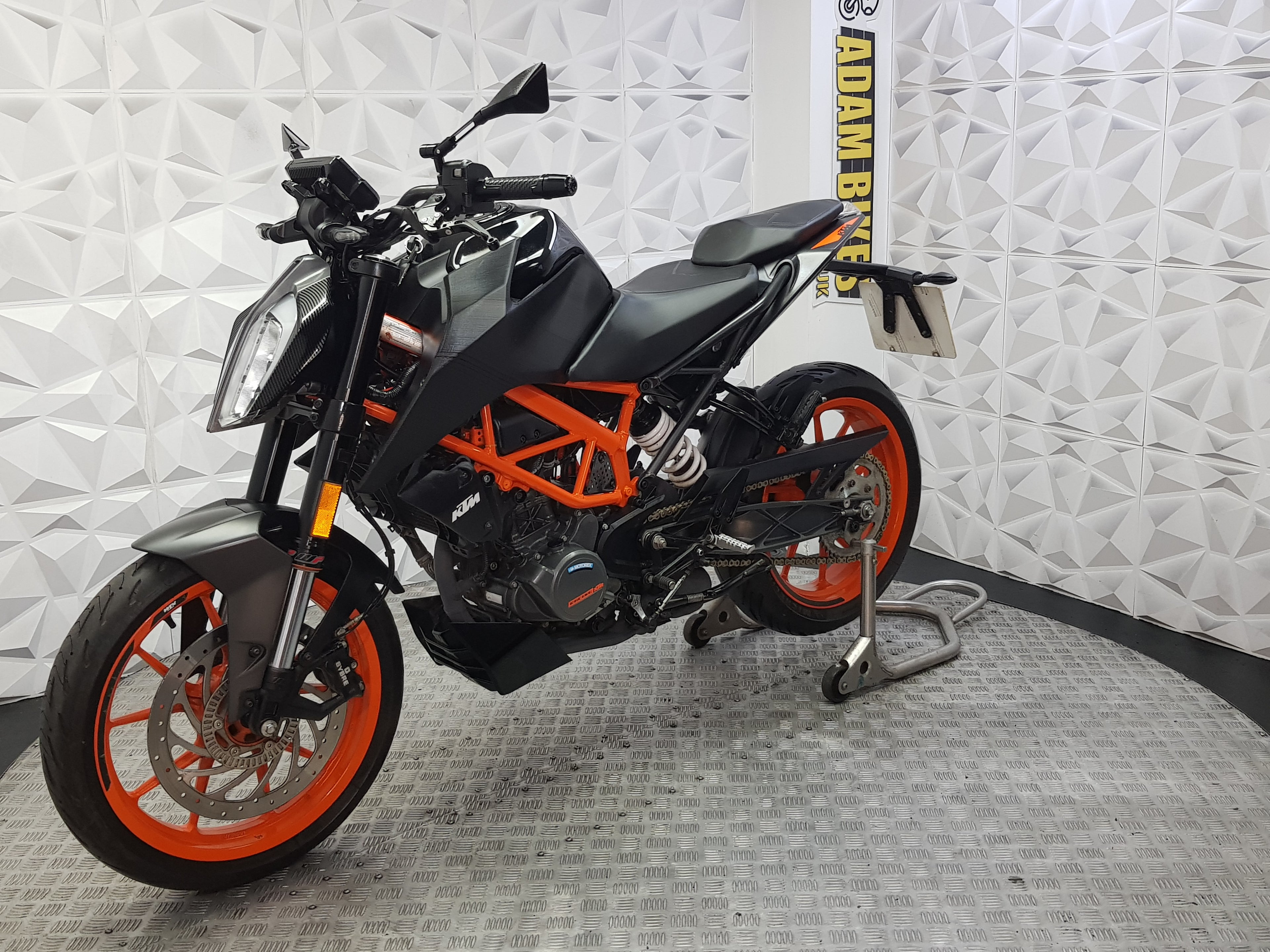 2021 KTM Duke 125