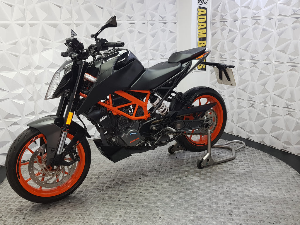 2021 KTM Duke 125